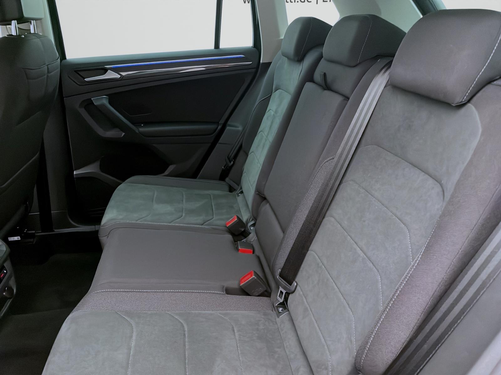 Bild 13: Volkswagen Tiguan 2.0 TDI DSG LIFE STANDHZG AHK MATRIX PDC