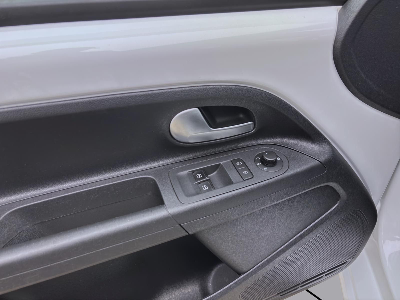 Bild 9: Volkswagen up! 1.0 MPI MOVE UP! KLIMA SITZHZG DAB+