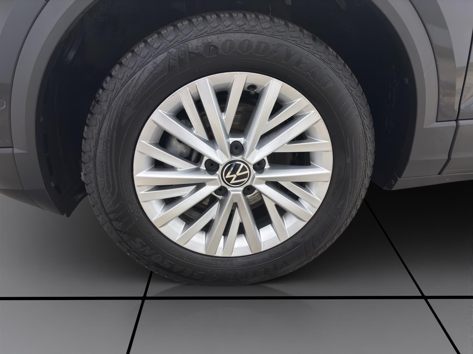 Bild 7: Volkswagen T-Roc 1.0 TSI LIFE NAVI KLIMA PDC LED