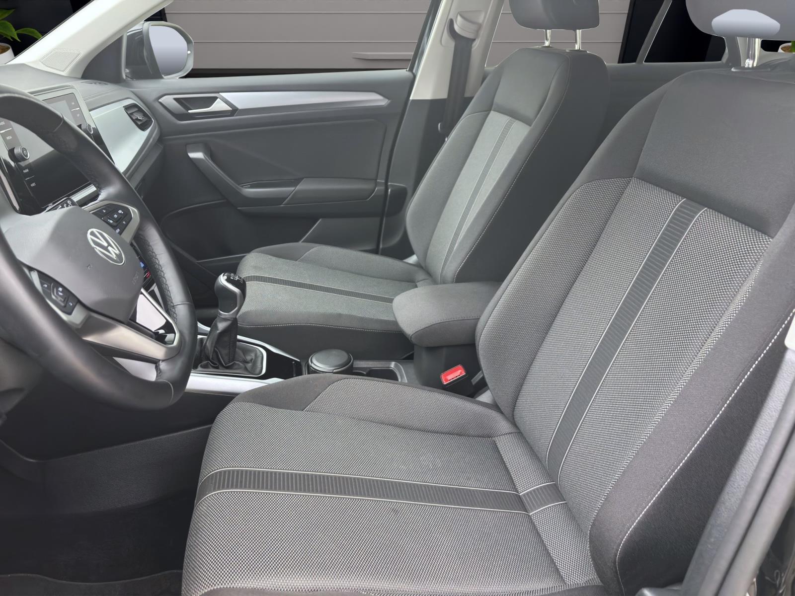 Bild 8: Volkswagen T-Roc 1.0 TSI LIFE NAVI KLIMA PDC LED