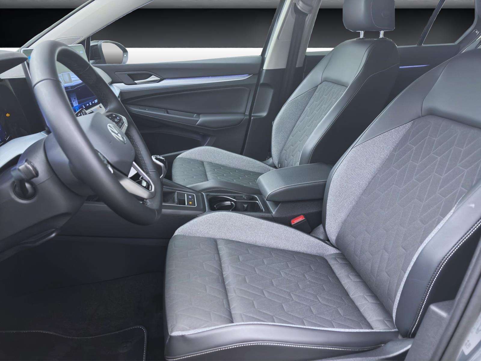 Bild 8: Volkswagen Golf 1.5 TSI GOAL AHK NAVI LED PDC