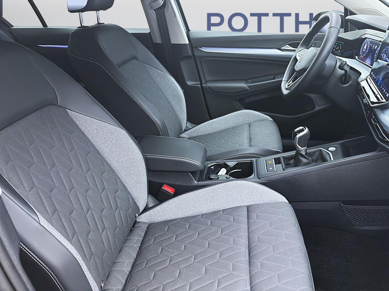 Bild 14: Volkswagen Golf 1.5 TSI GOAL AHK NAVI LED PDC