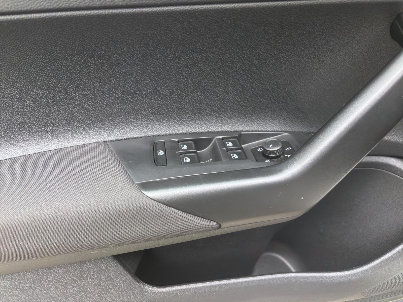 Bild 9: Volkswagen Taigo 1.0 TSI LIFE KAMERA PDC LED KLIMA