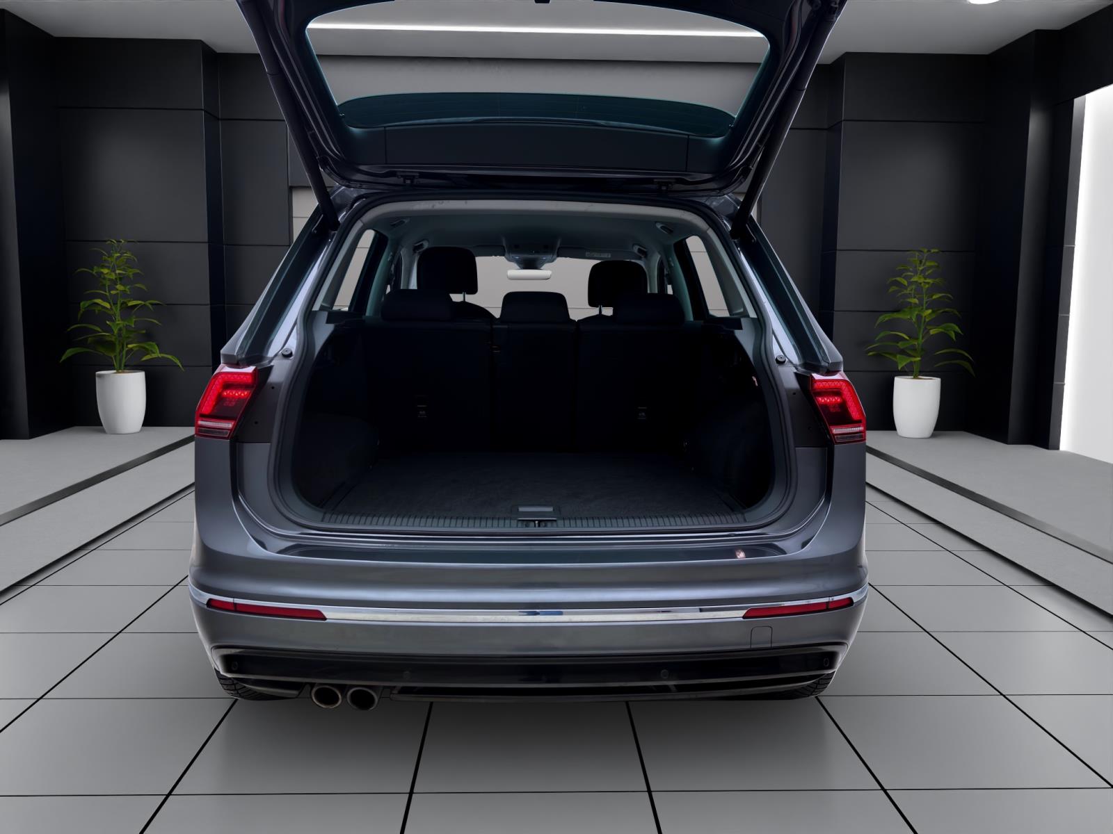 Bild 3: Volkswagen Tiguan 2.0 TDI DSG 4M R-LINE AHK PDC SITZHZG LM19