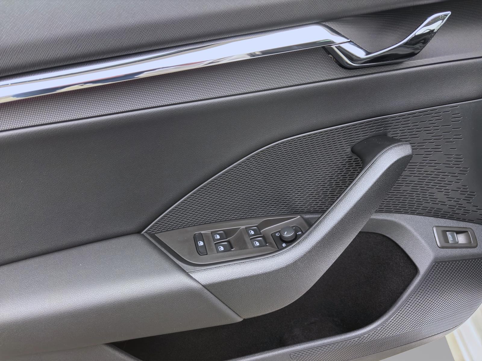 Bild 9: Skoda Octavia Combi 2.0 TDI DSG STYLE NAVI PANO KLIMA PDC