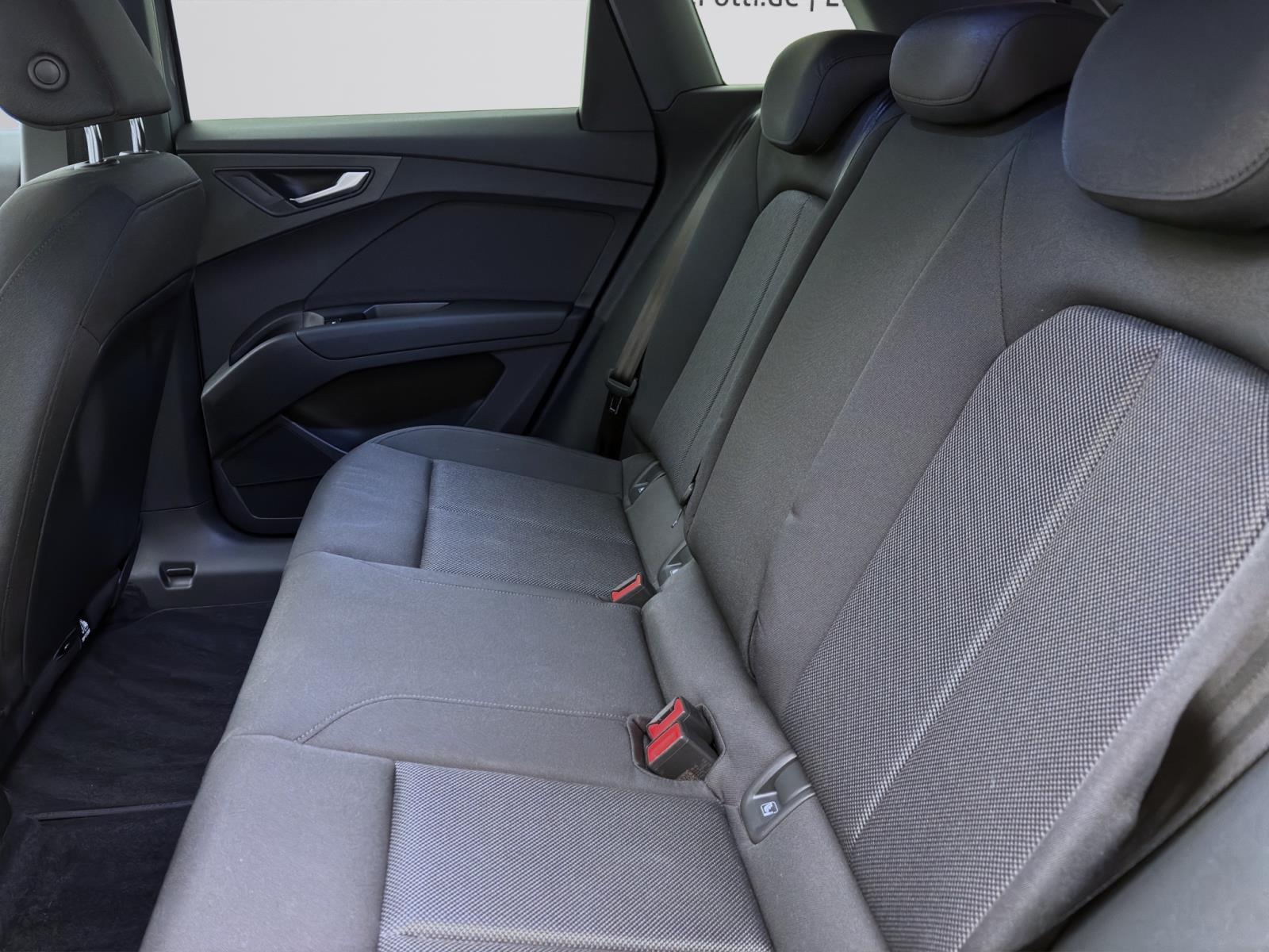 Bild 13: Audi Q4 e-tron 35 S LINE MATRIX NAVI KAMERA SITZHZG