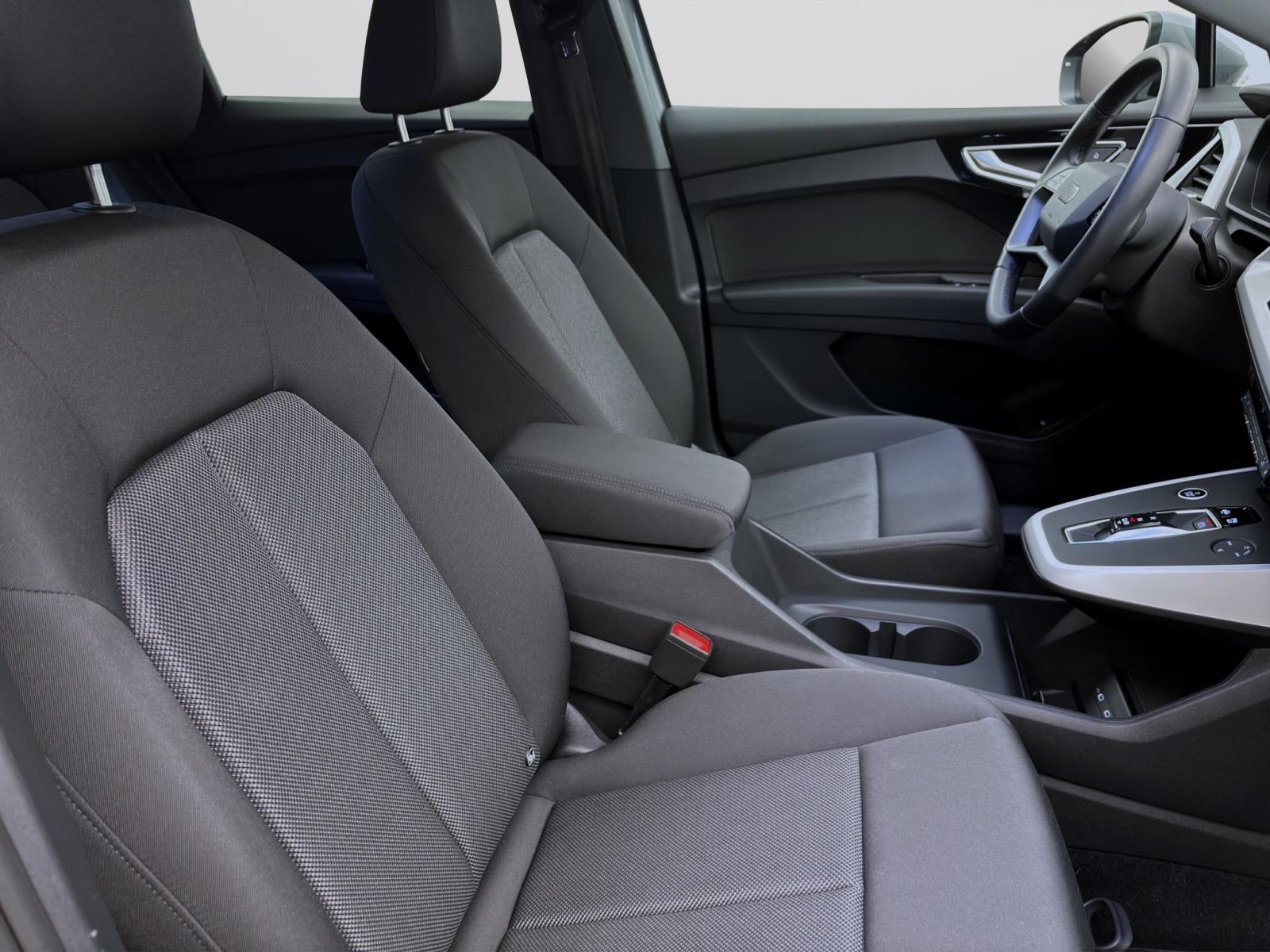 Bild 14: Audi Q4 e-tron 35 S LINE MATRIX NAVI KAMERA SITZHZG