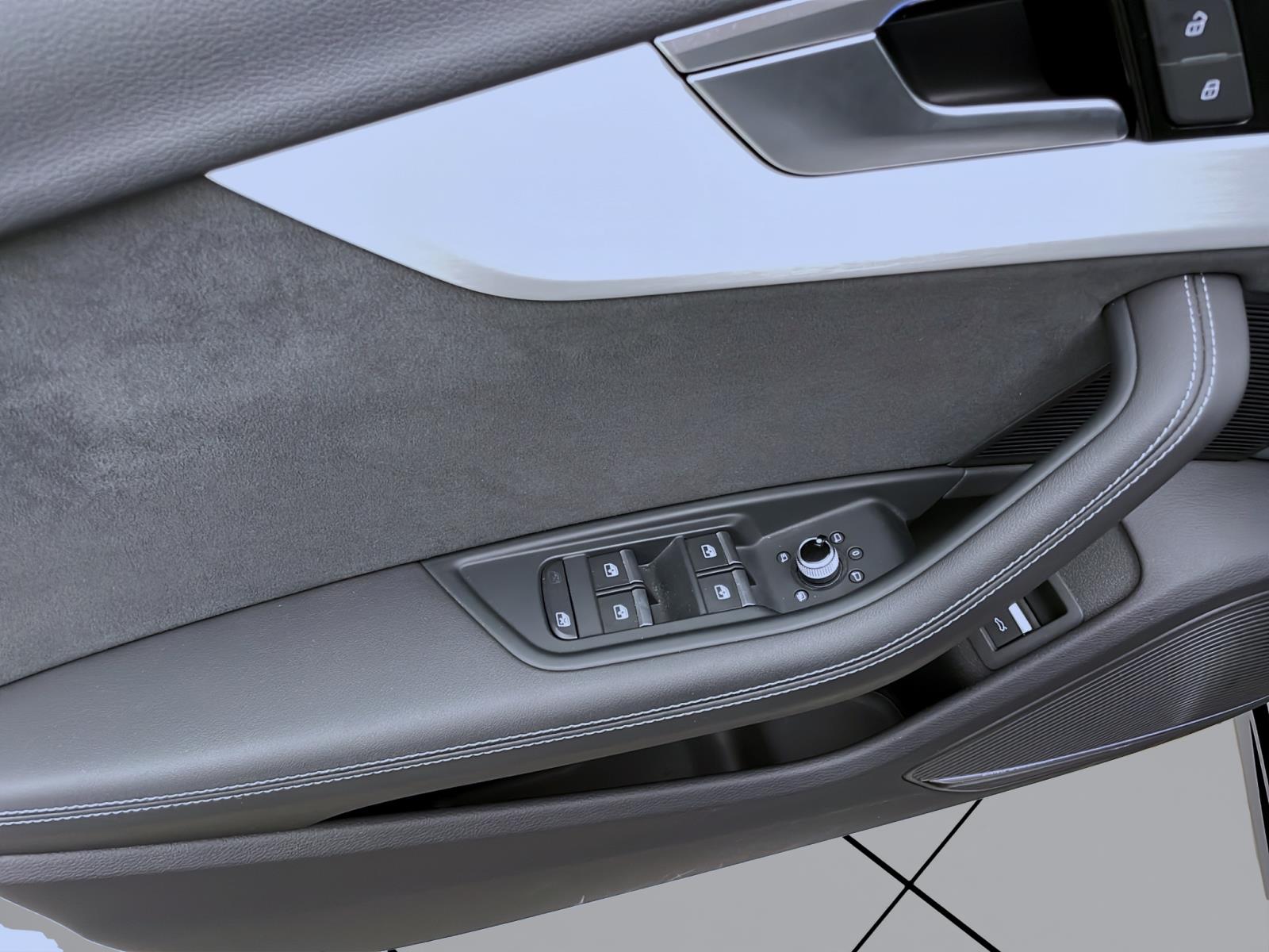 Bild 9: Audi S4 Avant Q MATRIX PDC KAMERA SITZHZG NAVI+