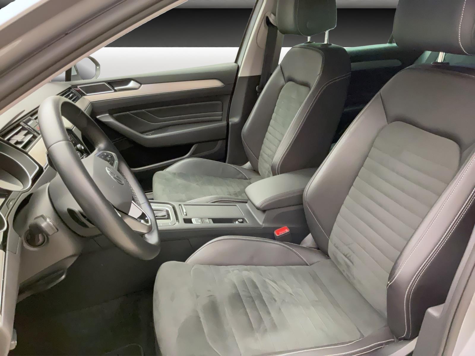 Bild 8: Volkswagen Passat Variant 2.0 TDI DSG ELEGANCE AHK NAVI IQ.LIGHT