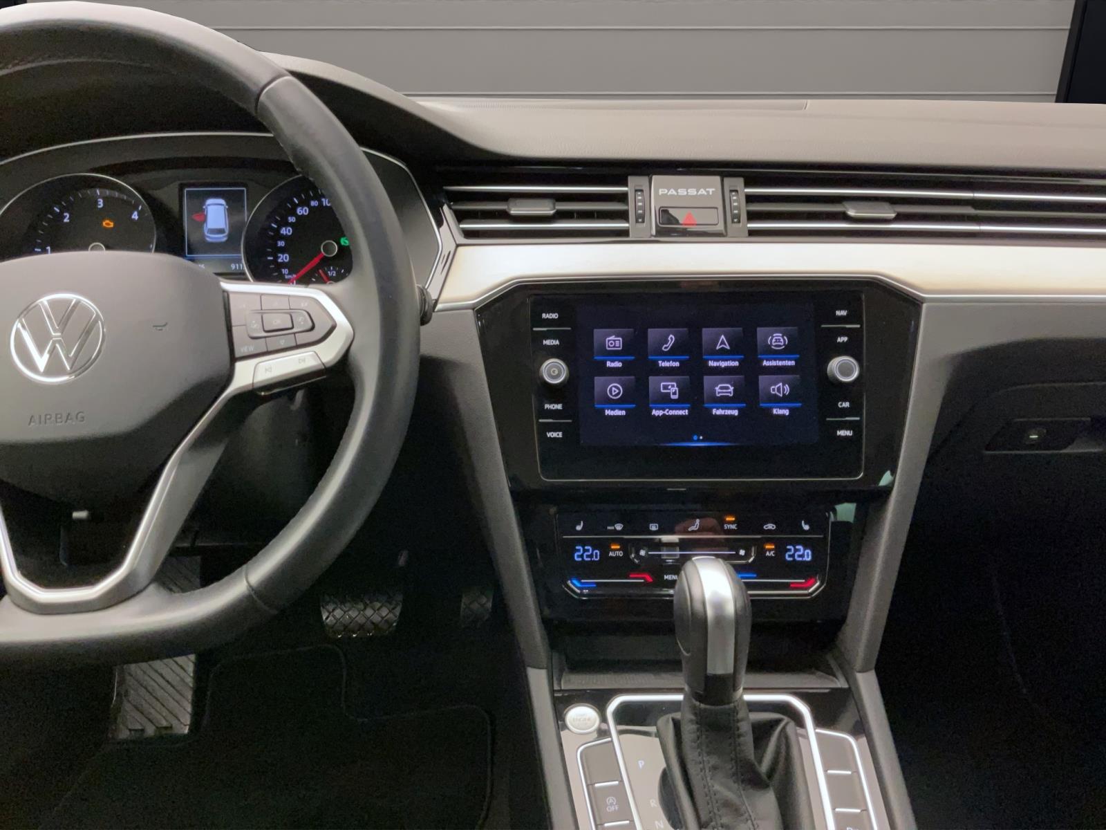 Bild 12: Volkswagen Passat Variant 2.0 TDI DSG ELEGANCE AHK NAVI IQ.LIGHT