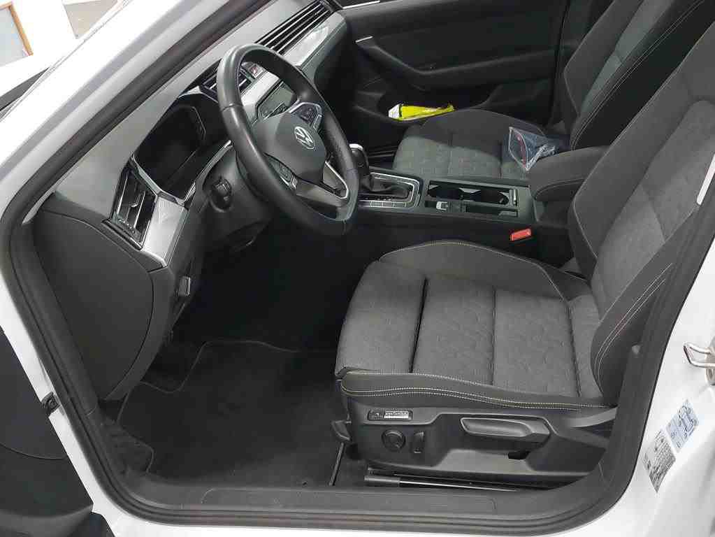 Bild 2: Volkswagen Passat Variant 2.0 TDI DSG BUSINESS AHK KAMERA SITZHZG NAVI