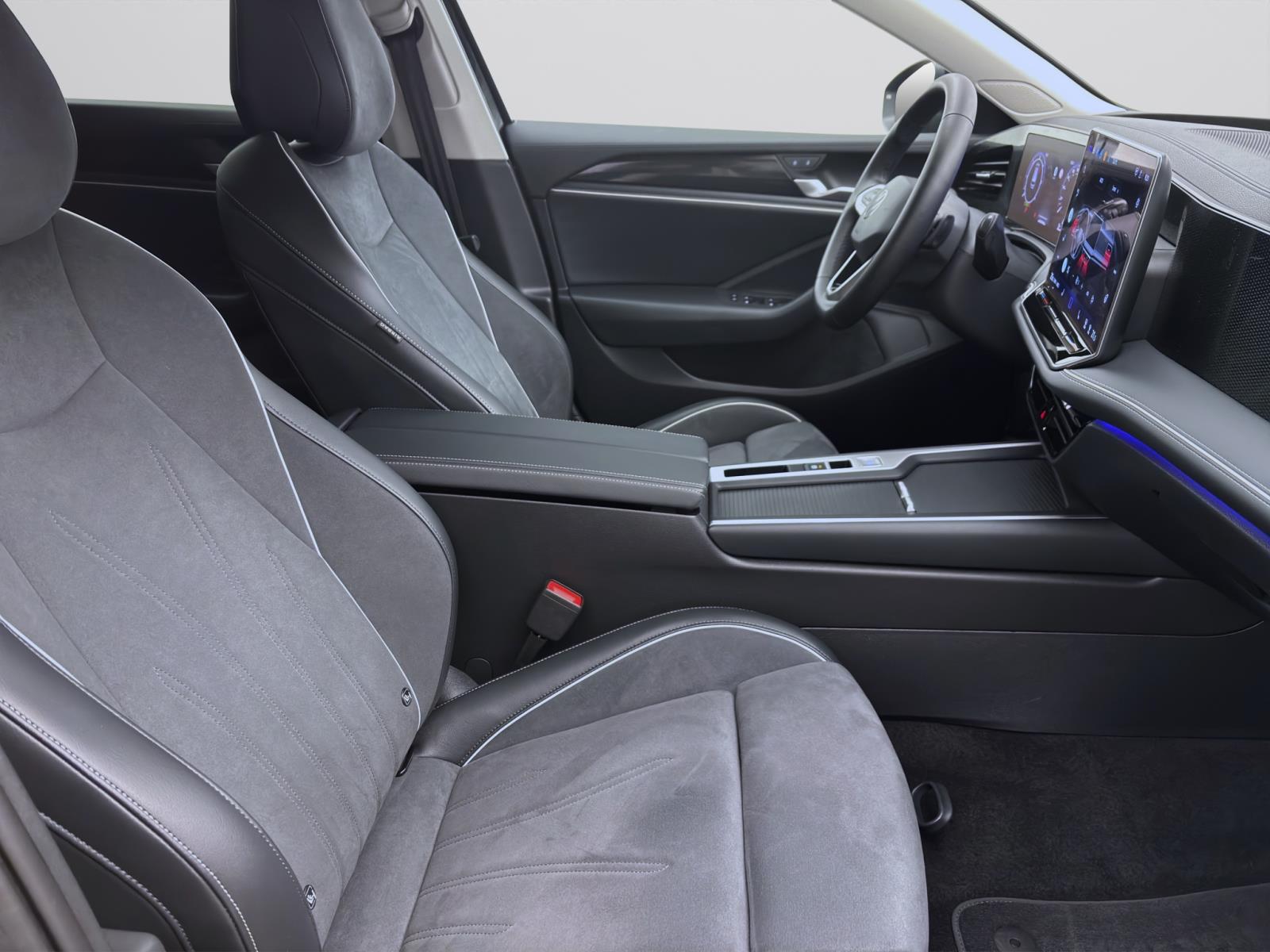 Bild 14: Volkswagen Passat Variant 2.0 TDI DSG BUSINESS NAVI AHK KAMERA LED