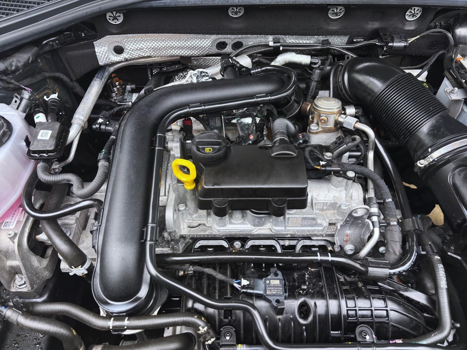 Bild 16: Volkswagen T-Roc 1.0 TSI LIFE NAVI KLIMA SHZG PDC