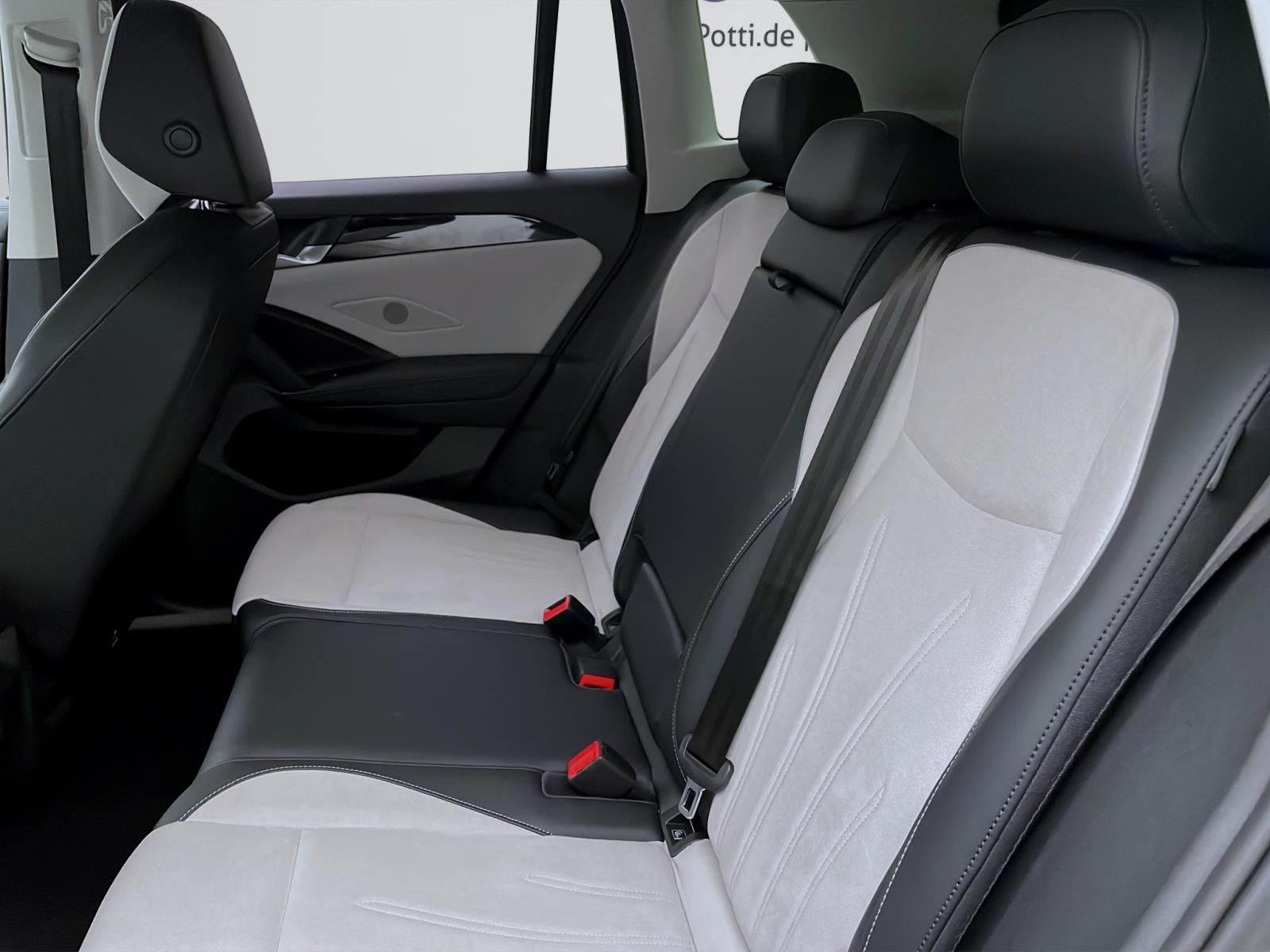 Bild 13: Volkswagen Tiguan 2.0 TDI DSG ELEGANCE AHK NAVI PDC LED+