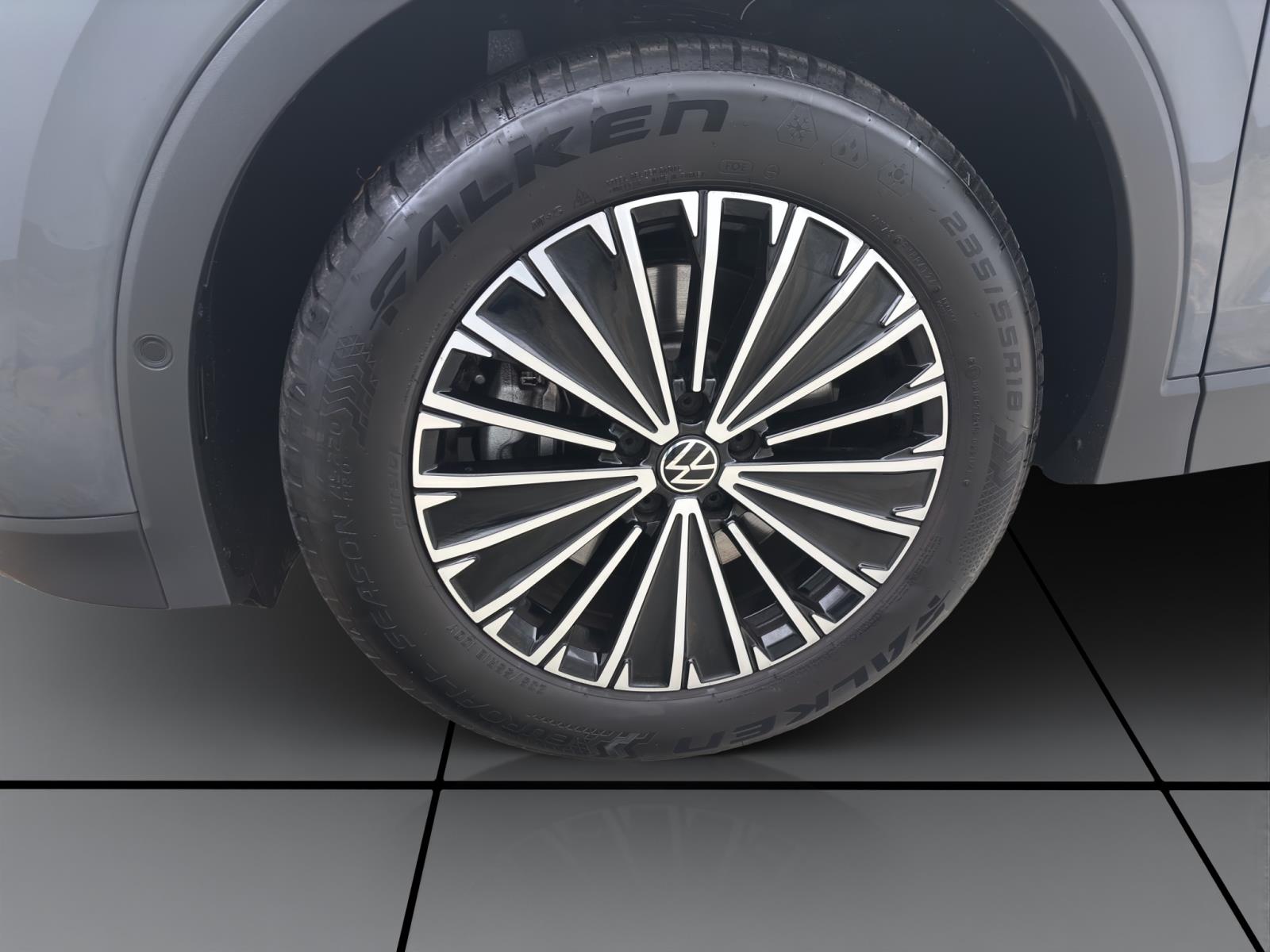 Bild 7: Volkswagen Tiguan 2.0 TDI DSG GOAL AHK NAVI PDC ACC