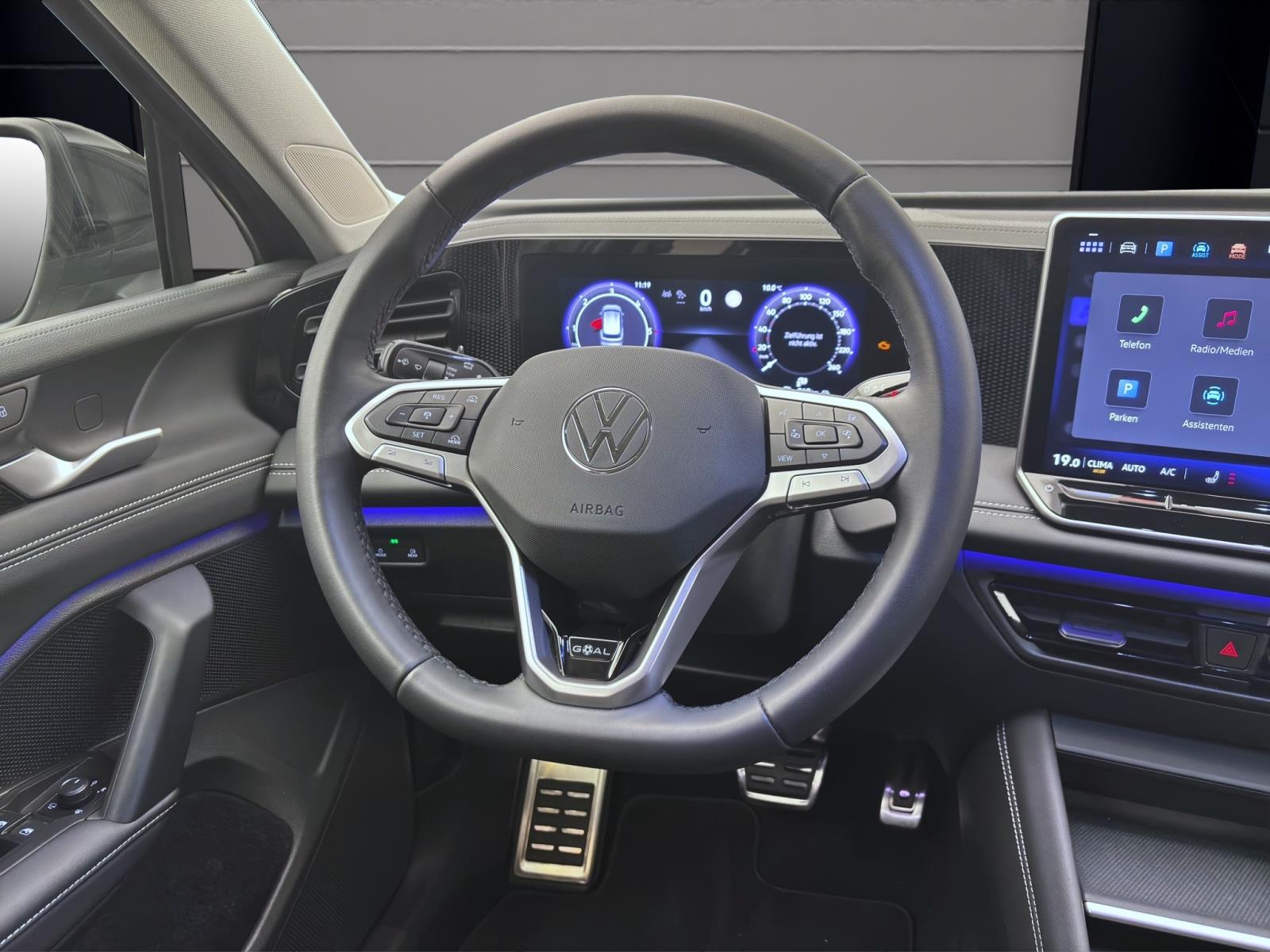 Bild 10: Volkswagen Tiguan 2.0 TDI DSG GOAL AHK NAVI PDC ACC