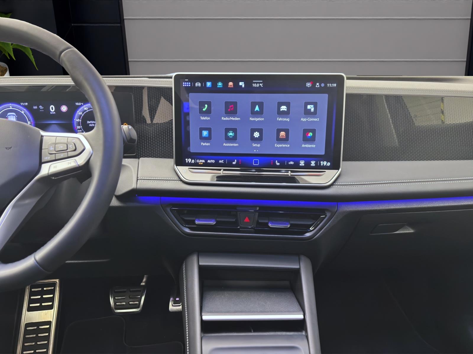 Bild 12: Volkswagen Tiguan 2.0 TDI DSG GOAL AHK NAVI PDC ACC