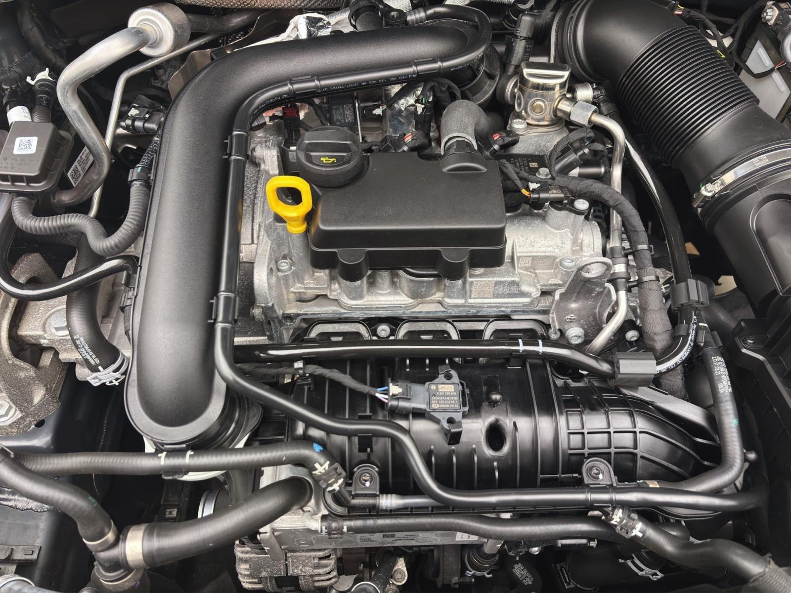 Bild 16: Volkswagen Polo 1.0 TSI LIFE NAVI PDC SITZHZG LED