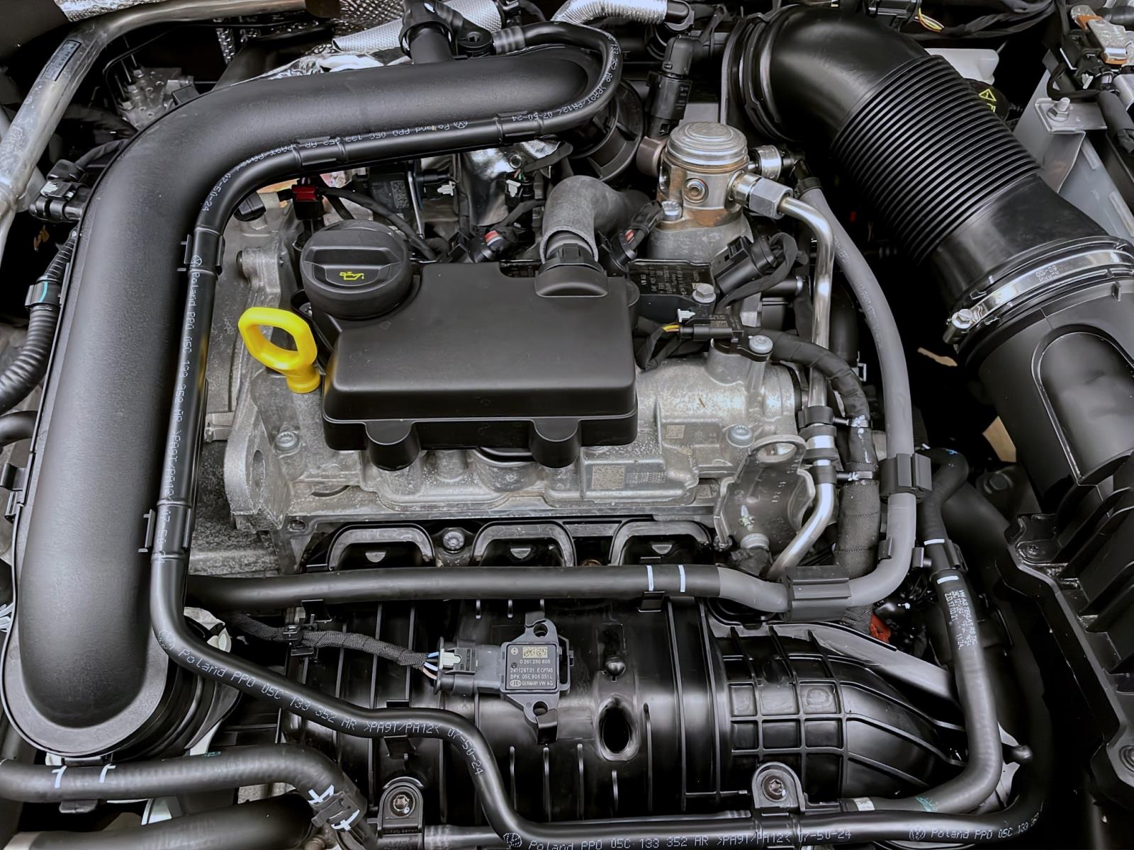 Bild 17: Volkswagen T-Roc 1.0 TSI GOAL NAVI PDC LED SITZHZG