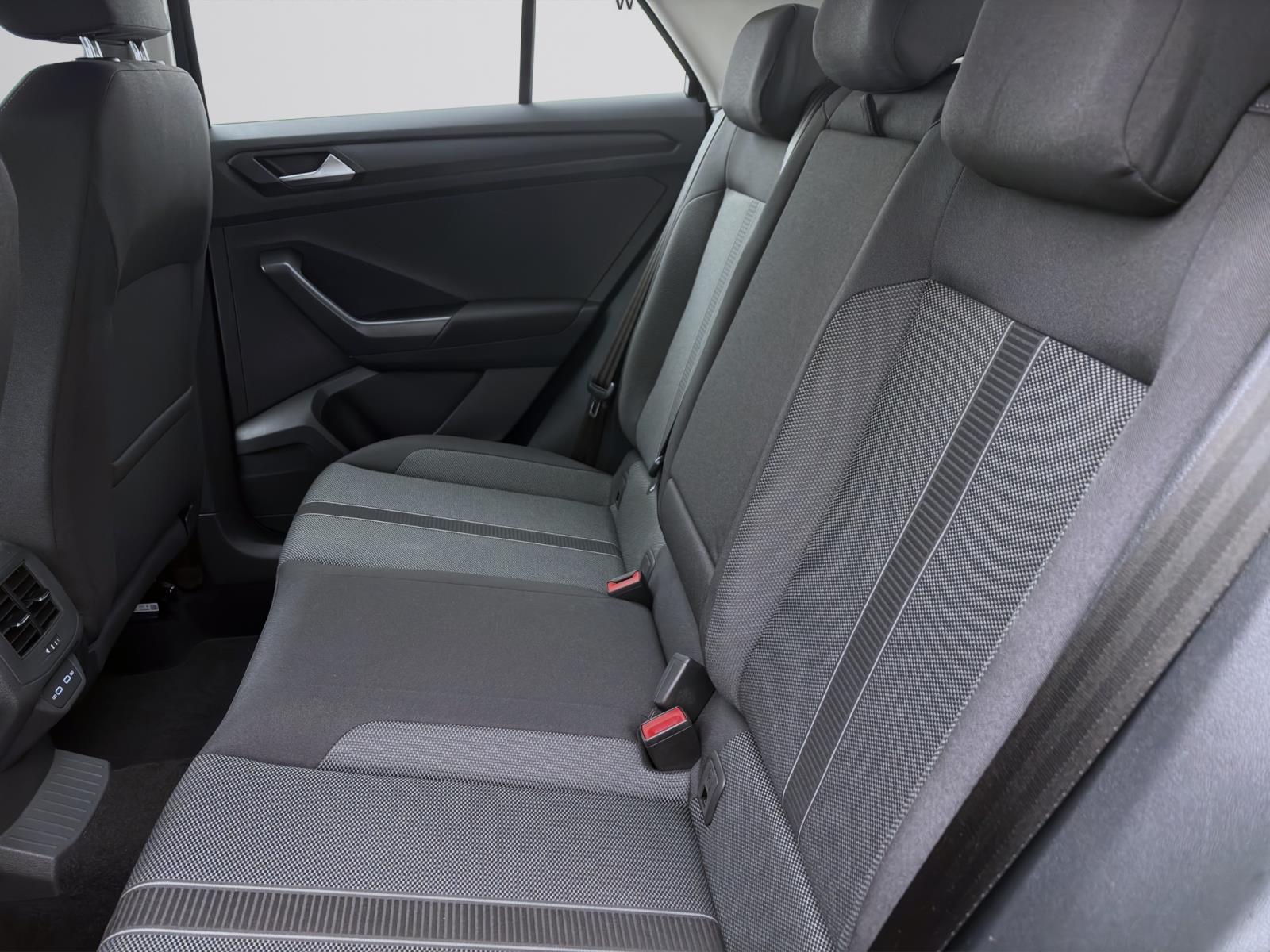 Bild 13: Volkswagen T-Roc 1.0 TSI LIFE PDC SITZHZG KLIMA LED