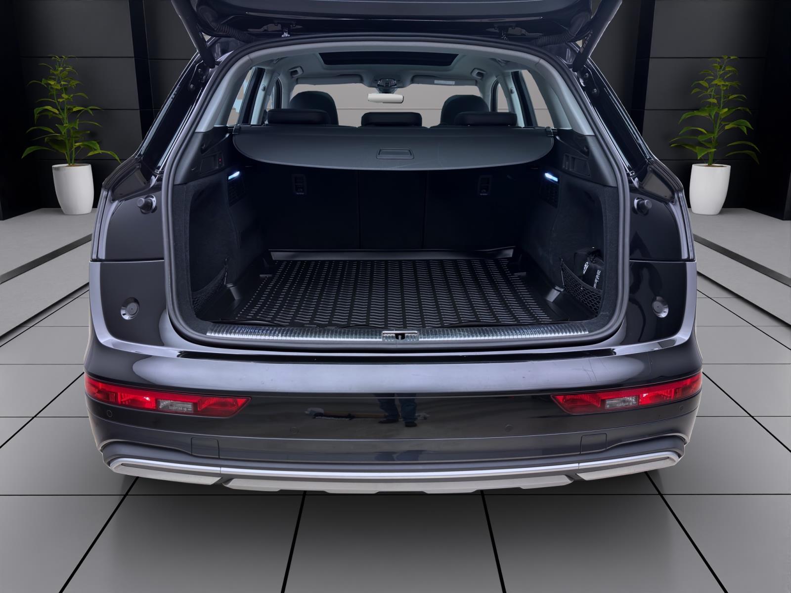 Bild 3: Audi Q5 50 TDI Q ADVANCED PANO AHK MATRIX NAVI