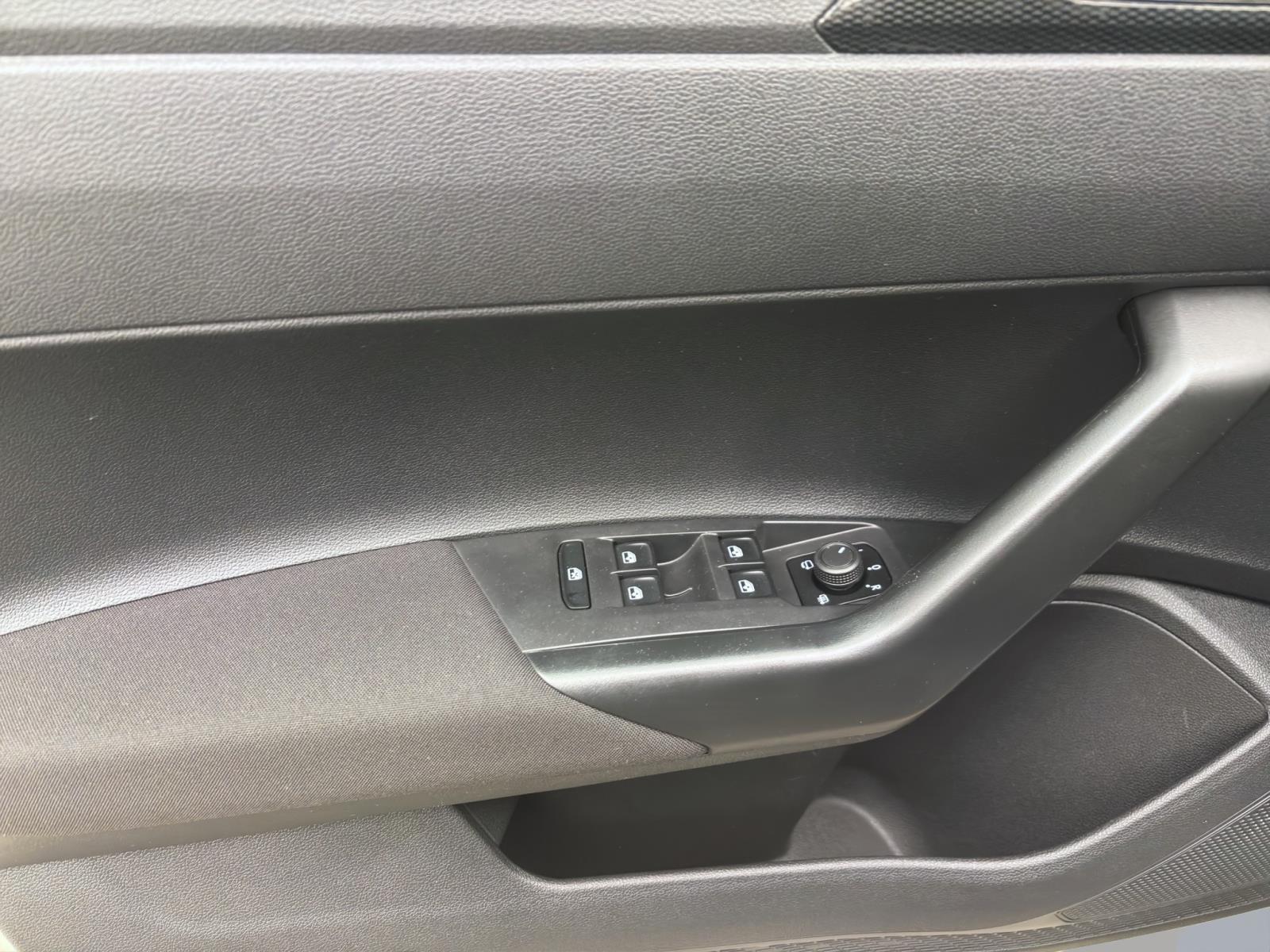 Bild 9: Volkswagen Polo 1.0 TSI LIFE NAVI PDC LED ACC SITZHZG