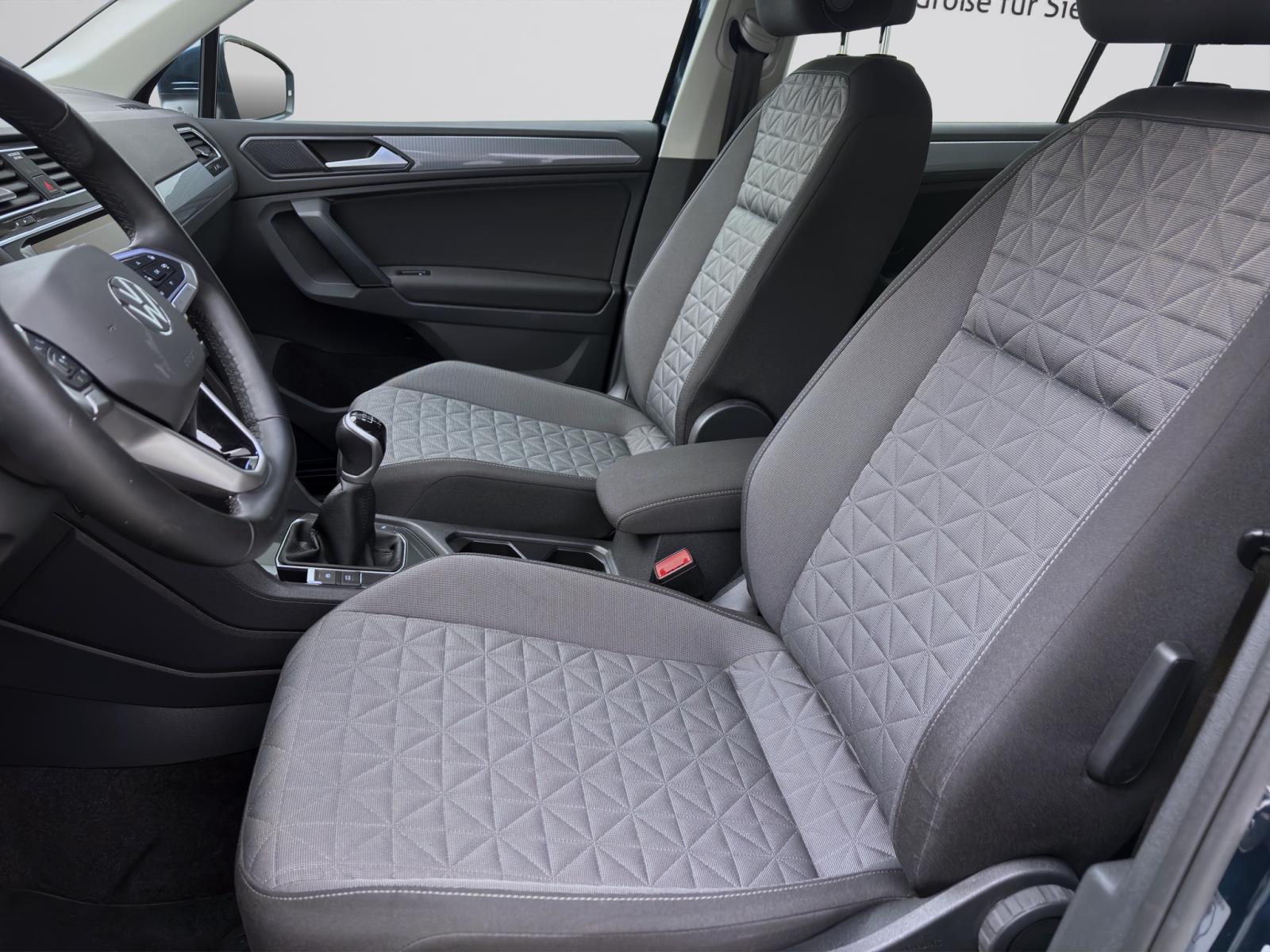 Bild 8: Volkswagen Tiguan 1.5 TSI LIFE PDC NAVI SITZHZG ACC LED