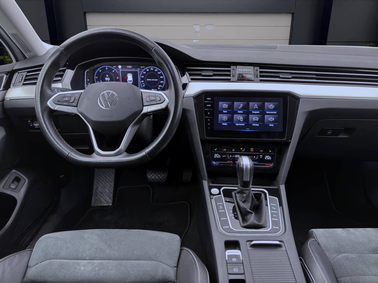 Bild 12: Volkswagen Passat Variant 2.0 TDI DSG ELEGANCE NAVI IQ.LIGHT KAMERA