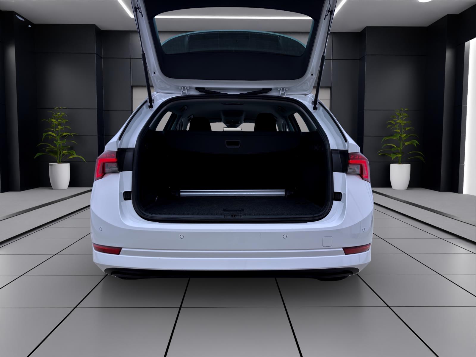 Bild 3: Skoda Octavia Combi 2.0 TDI STYLE AHK NAVI PDC SITZHZG