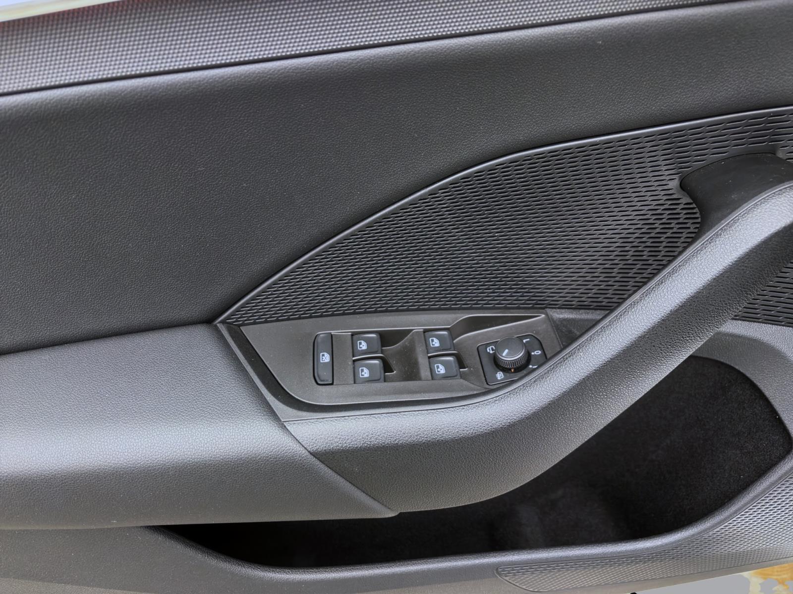 Bild 9: Skoda Octavia Combi 2.0 TDI STYLE AHK NAVI PDC SITZHZG