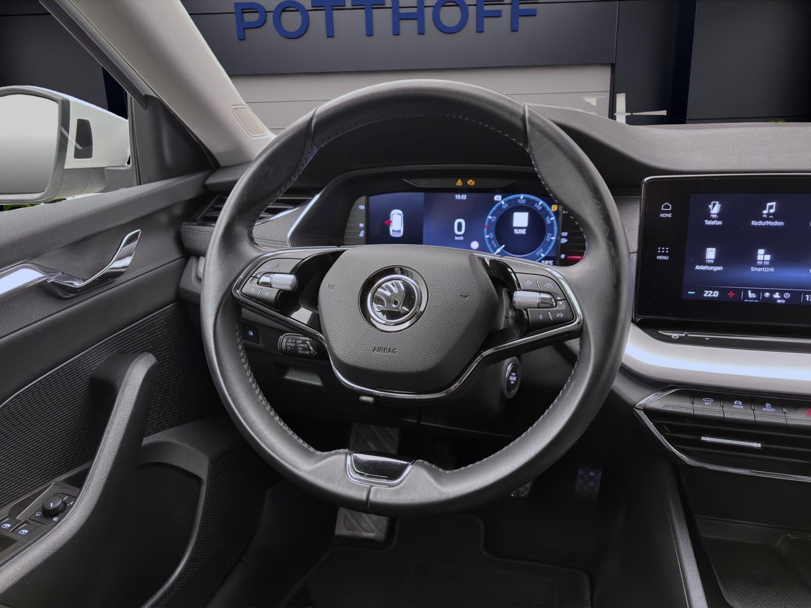 Bild 10: Skoda Octavia Combi 2.0 TDI STYLE AHK NAVI PDC SITZHZG