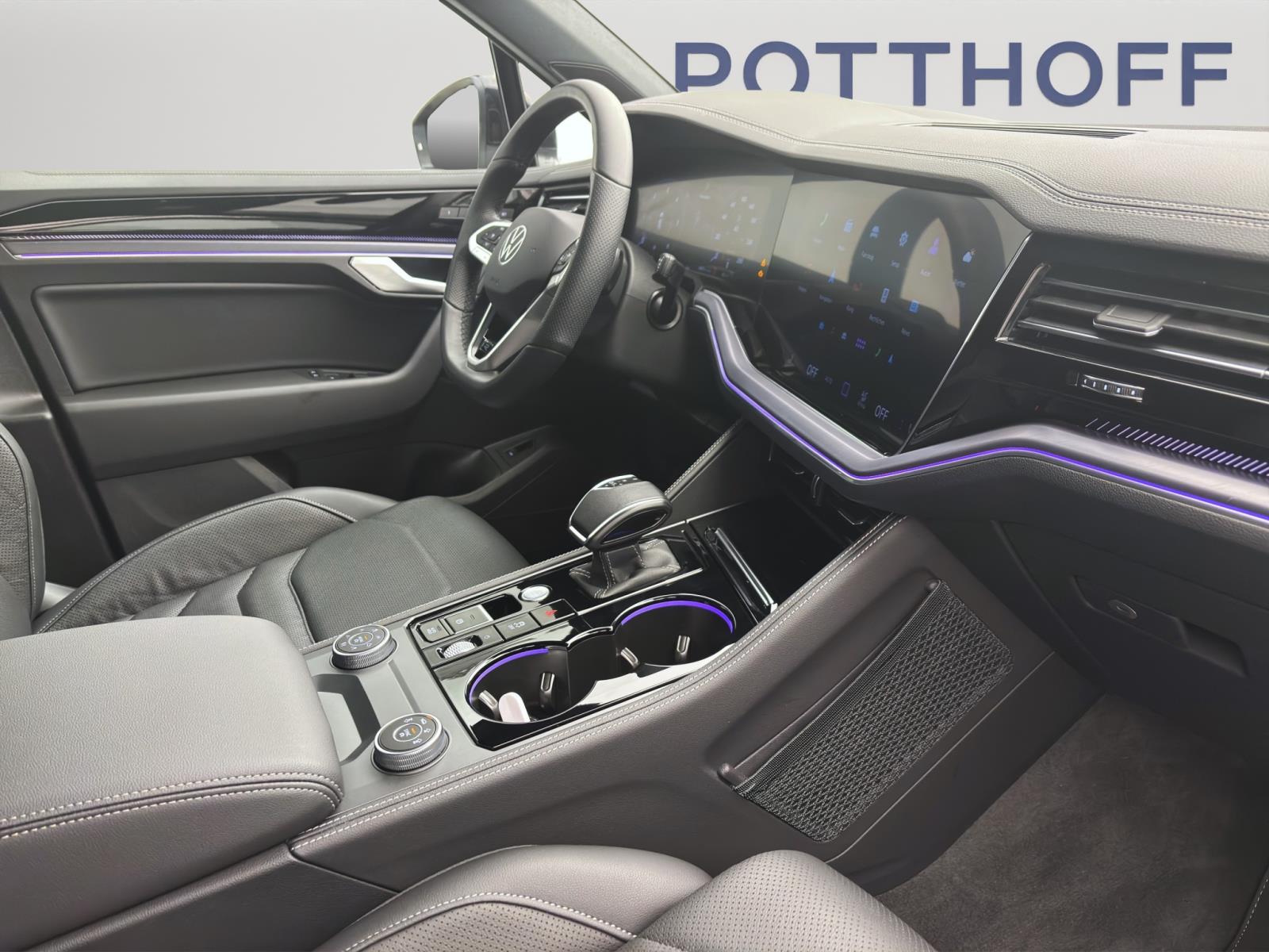 Bild 15: Volkswagen Touareg 3.0 TDI V6 Tiptronic 4M R-LINE AHK IQ.LIGHT NAVI HuD