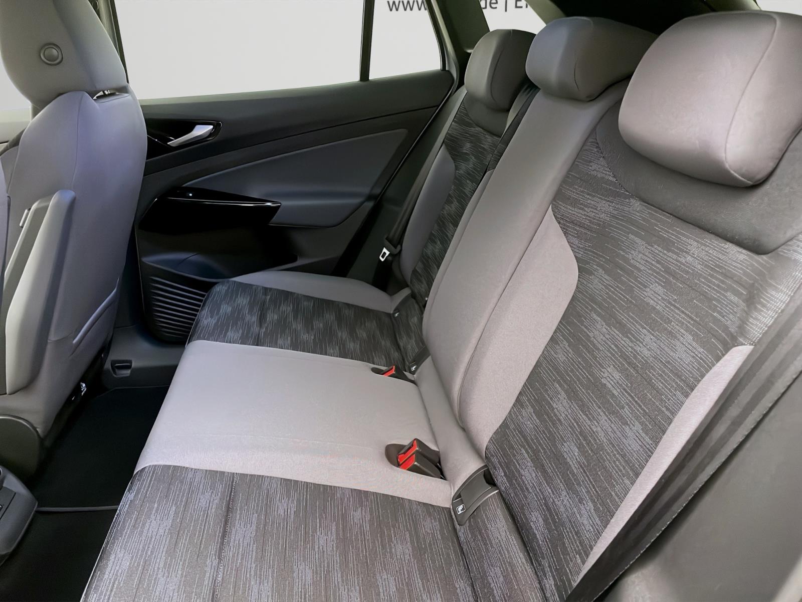 Bild 13: Volkswagen ID.4 PURE PERFORMANCE NAVI KLIMA SHZG PDC