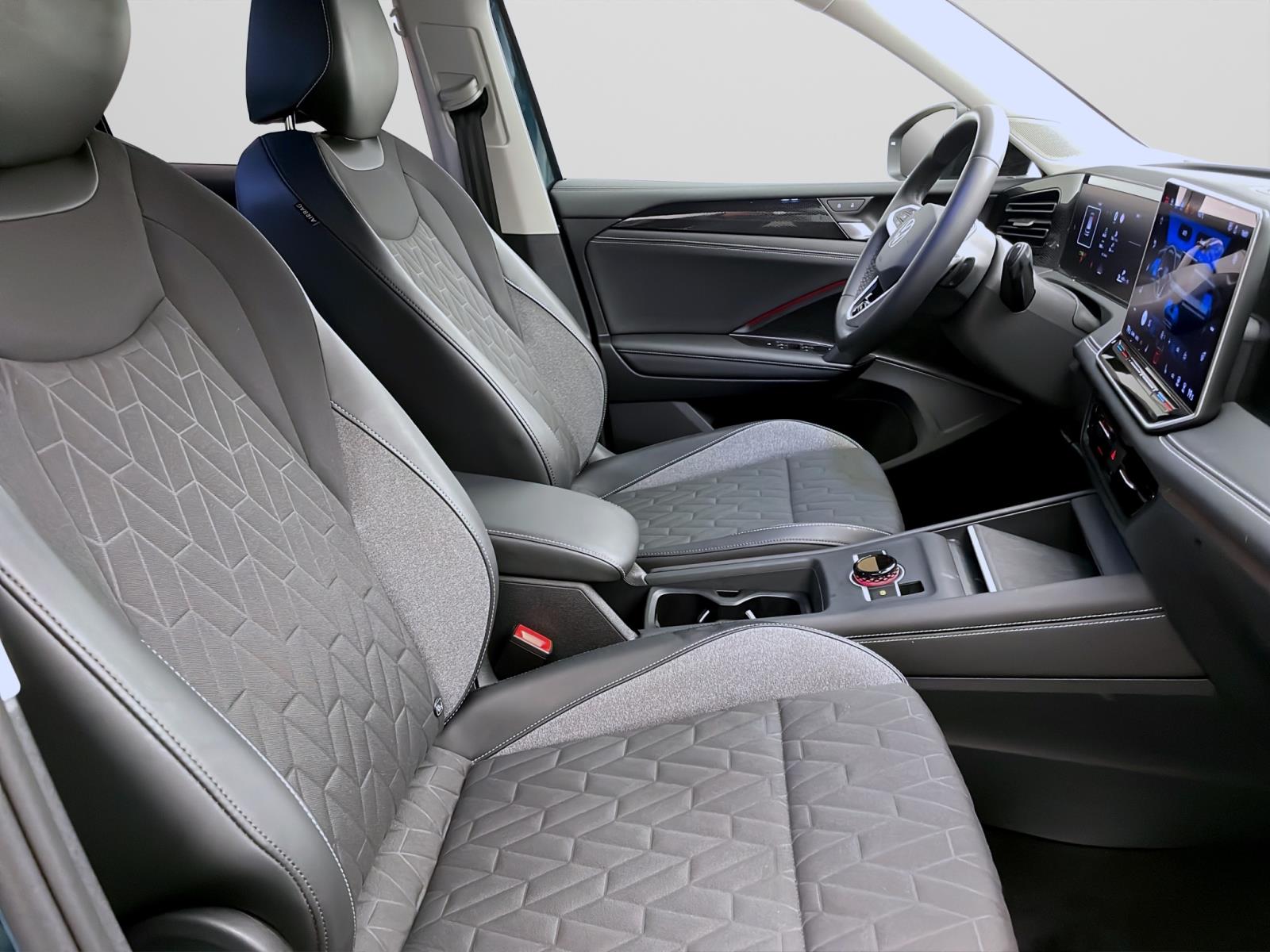 Bild 14: Volkswagen Tiguan 2.0 TDI DSG GOAL AHK KAMERA NAVI PDC