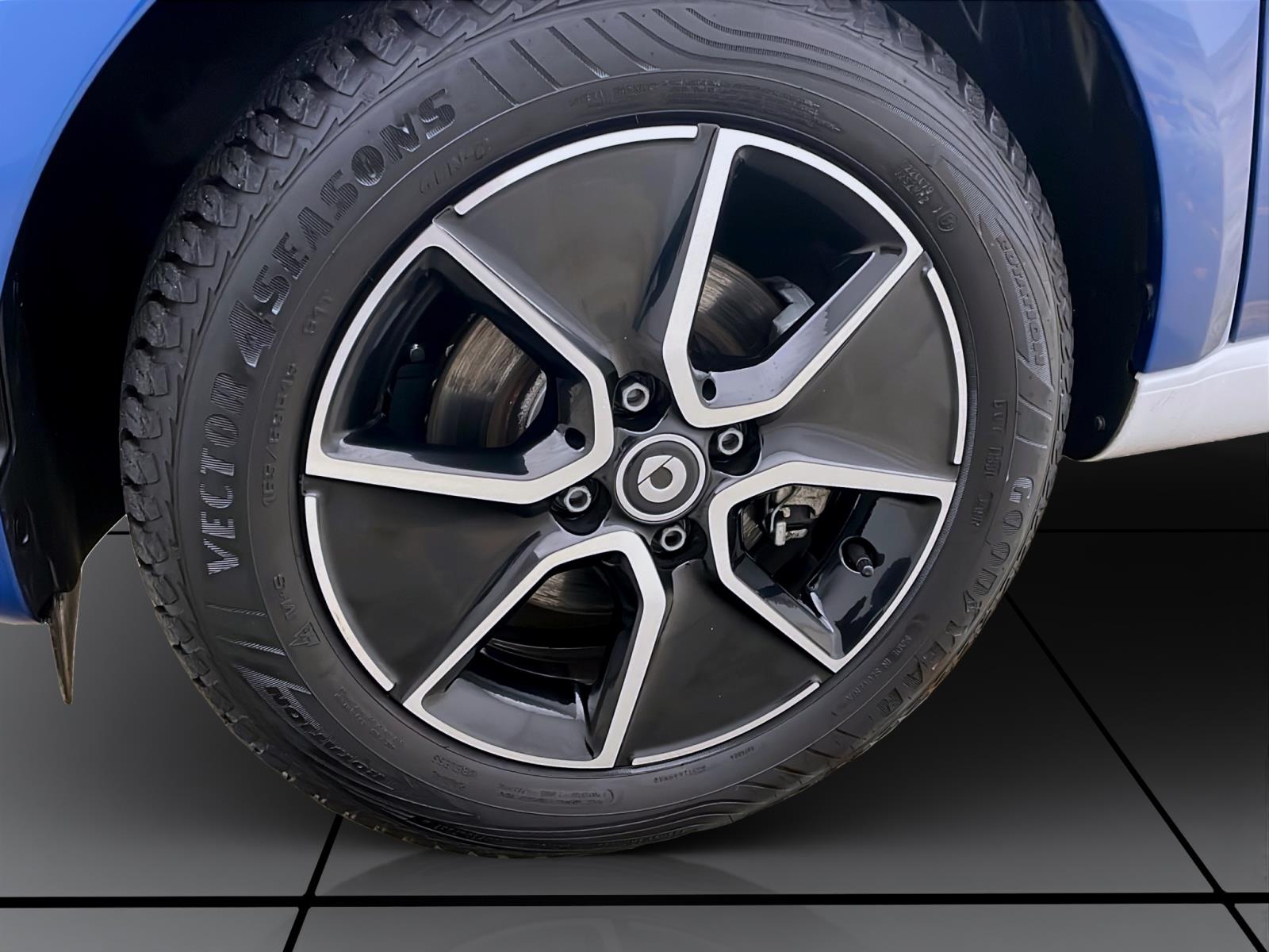 Bild 6: Smart fortwo Coupe EQ PASSION PANO SITZHZG LED PDC