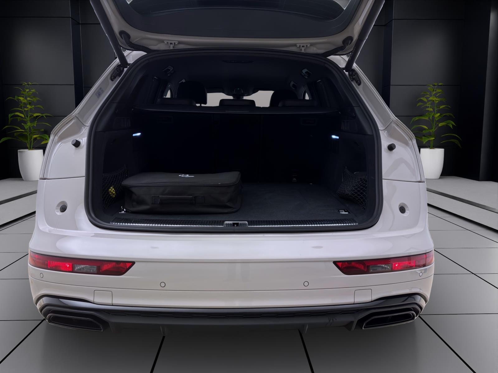 Bild 3: Audi Q5 55 TFSIe Q S LINE MATRIX NAVI KAMERA VIRTUAL