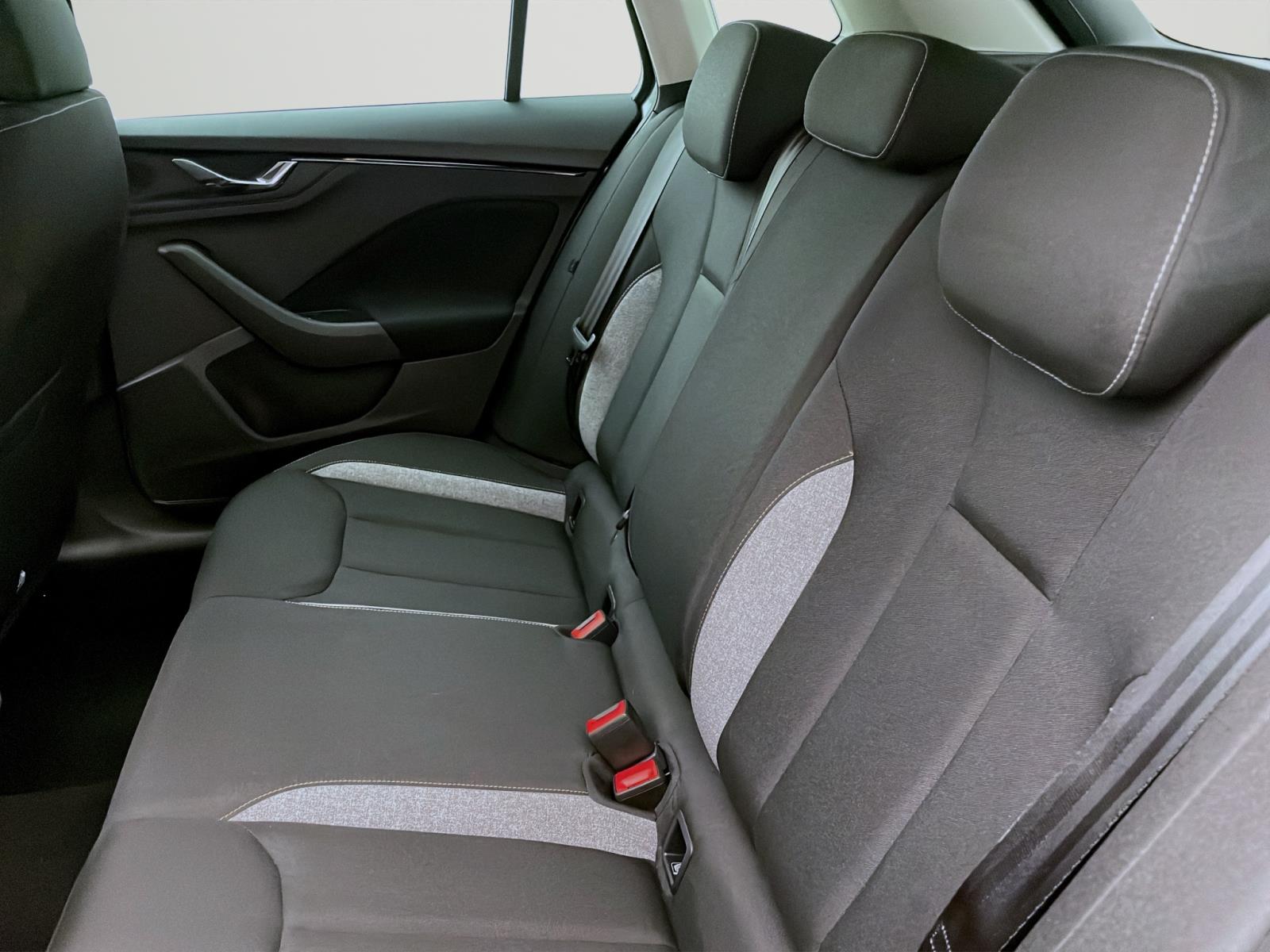 Bild 14: Skoda Kamiq 1.0 TSI DSG SELECTION PDC KAMERA SITZHZG LED