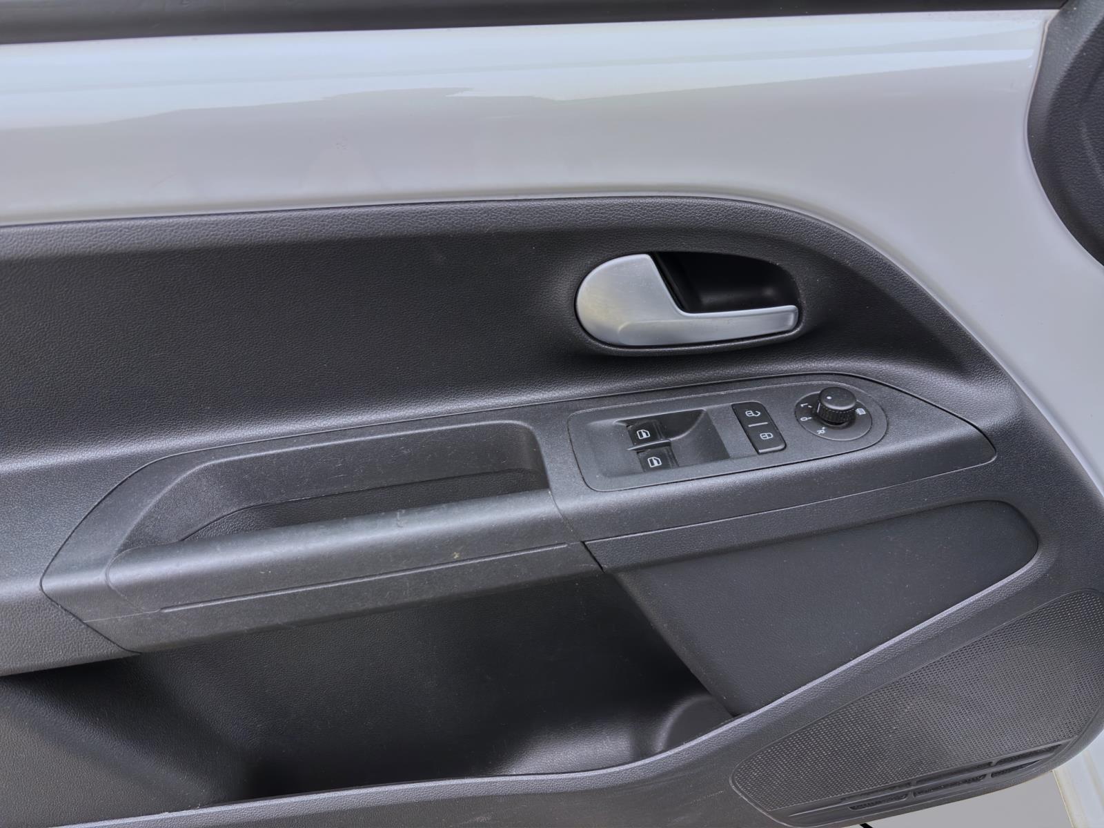 Bild 8: Volkswagen up! 1.0 MPI MOVE UP! SITZHZG KLIMA LED DAB+