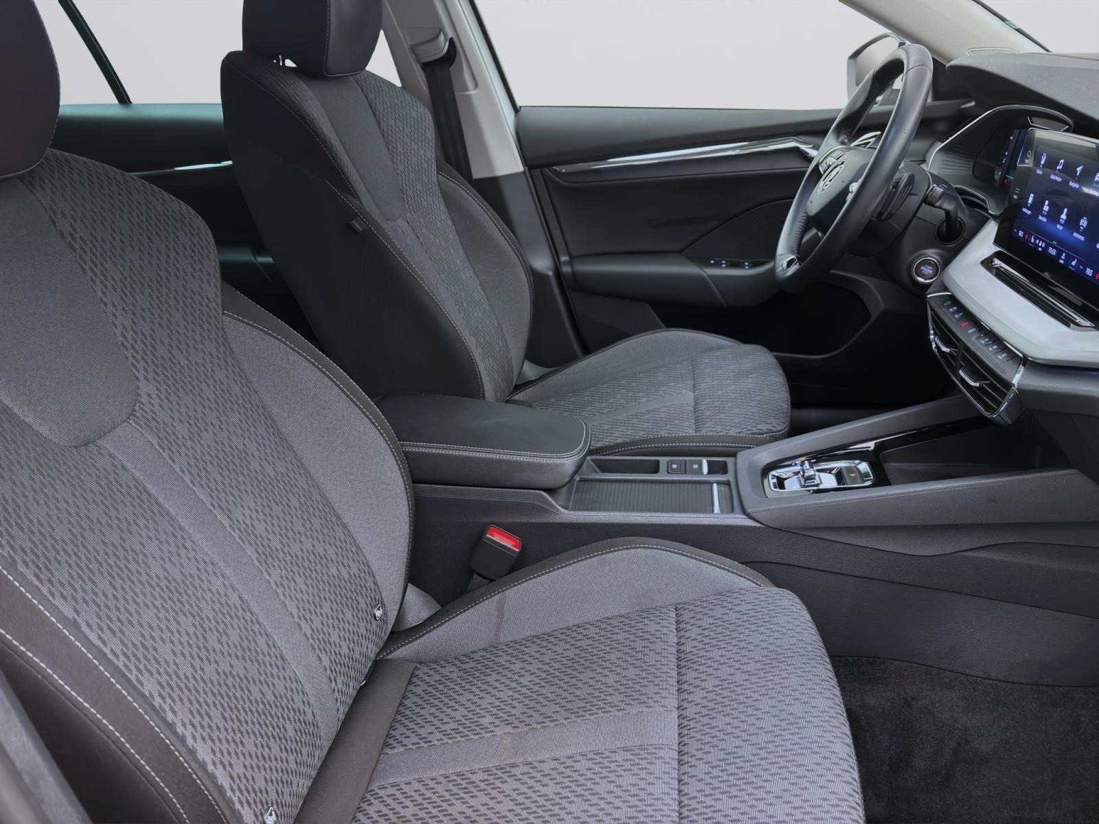 Bild 14: Skoda Octavia Combi 2.0 TDI DSG STYLE AHK PDC SITZHZG NAVI