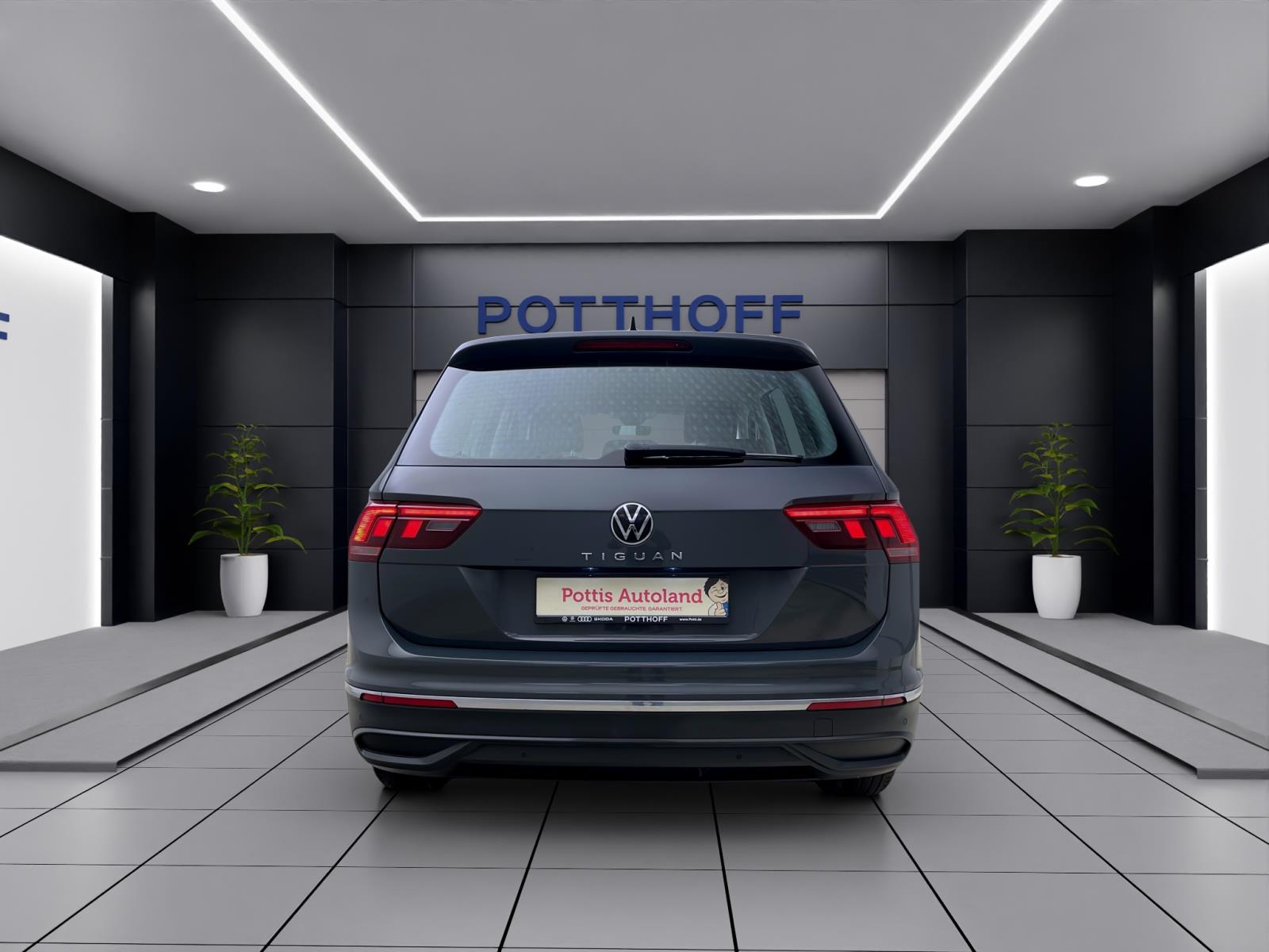 Bild 2: Volkswagen Tiguan 2.0 TDI DSG LIFE AHK NAVI PDC SITZHZG