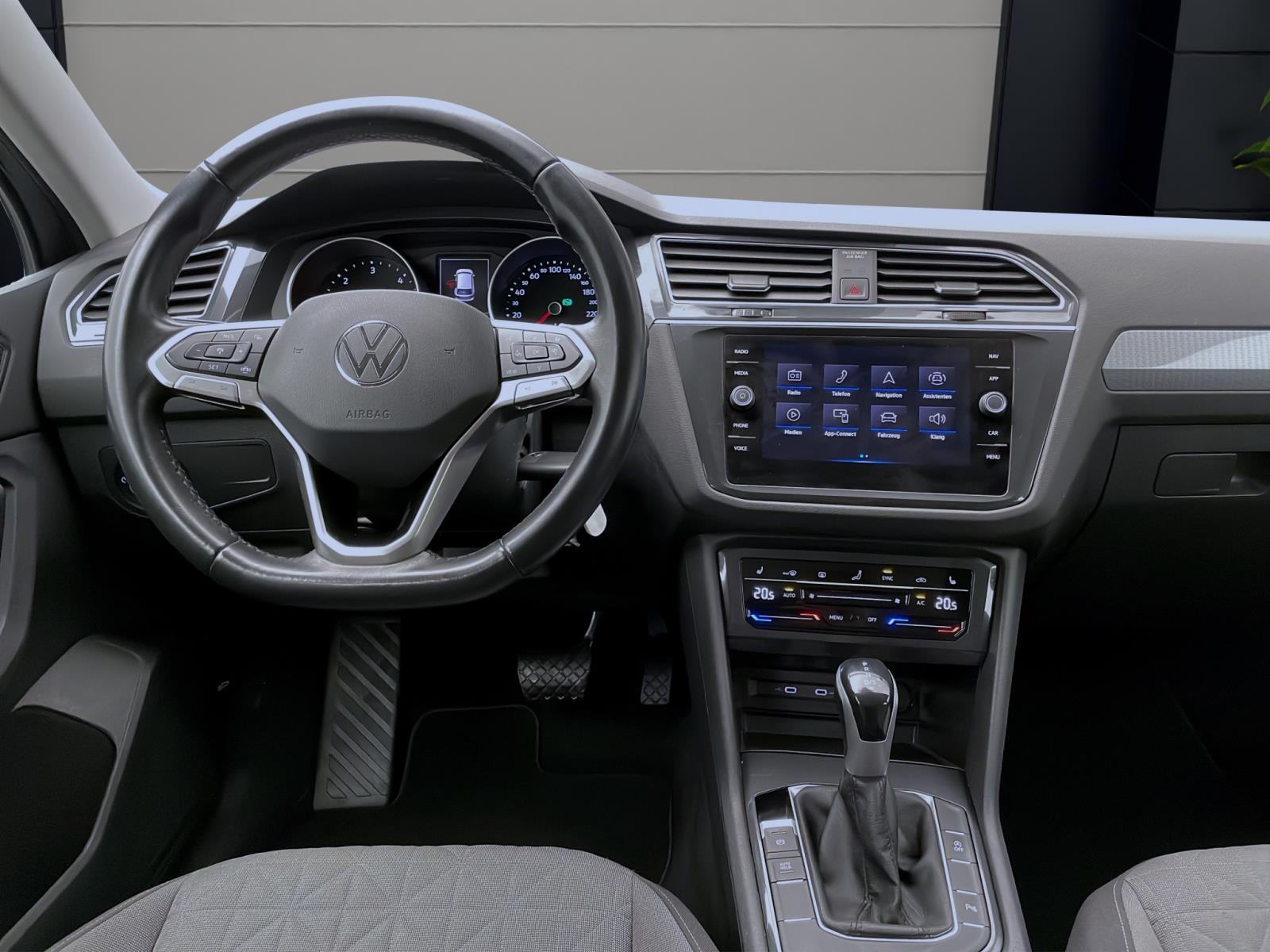 Bild 11: Volkswagen Tiguan 2.0 TDI DSG LIFE AHK NAVI PDC SITZHZG