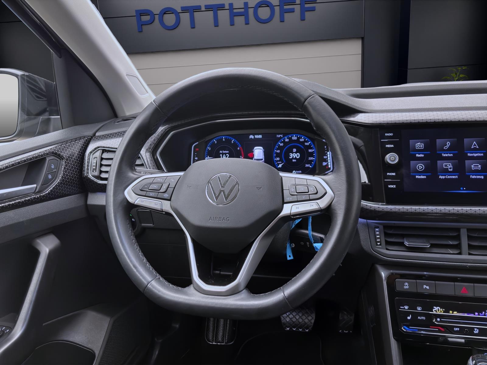 Bild 10: Volkswagen T-Cross 1.0 TSI DSG STYLE KAMERA PDC SITZHZG LED