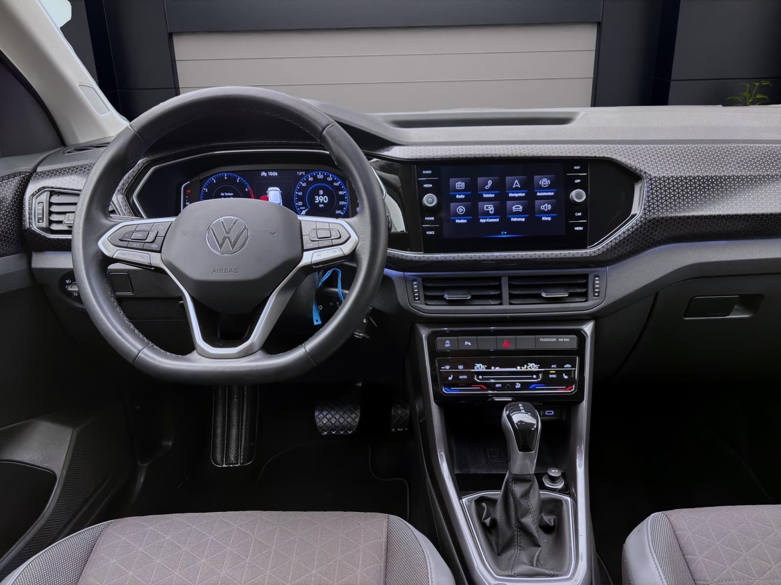 Bild 12: Volkswagen T-Cross 1.0 TSI DSG STYLE KAMERA PDC SITZHZG LED