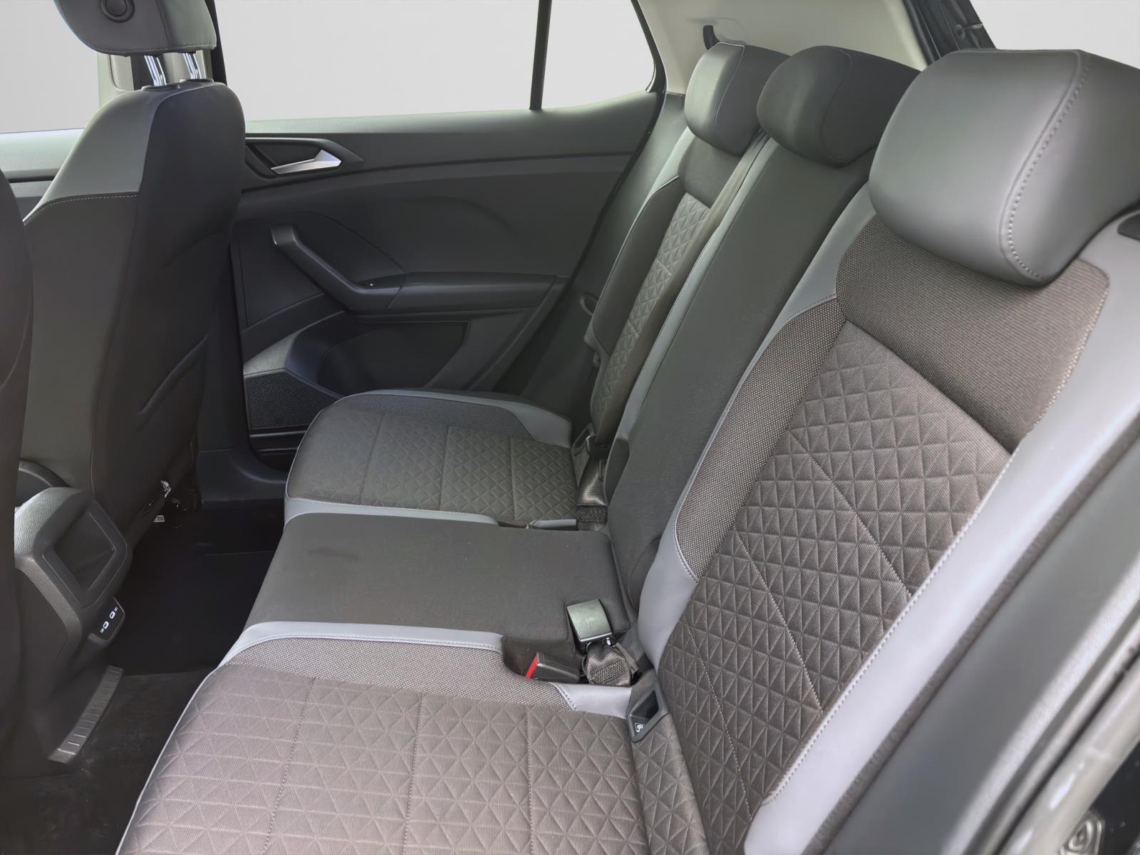 Bild 14: Volkswagen T-Cross 1.0 TSI DSG STYLE KAMERA PDC SITZHZG LED