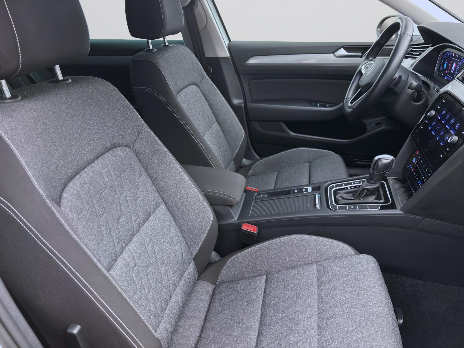 Bild 15: Volkswagen Passat Variant 2.0 TDI DSG BUSINESS AHK KAMERA PDC NAVI