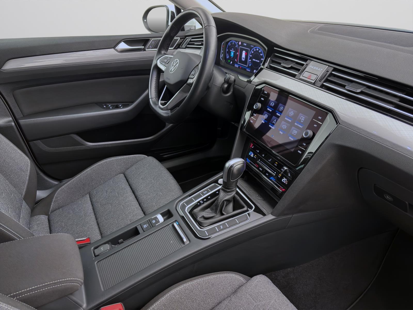 Bild 16: Volkswagen Passat Variant 2.0 TDI DSG BUSINESS AHK KAMERA PDC NAVI