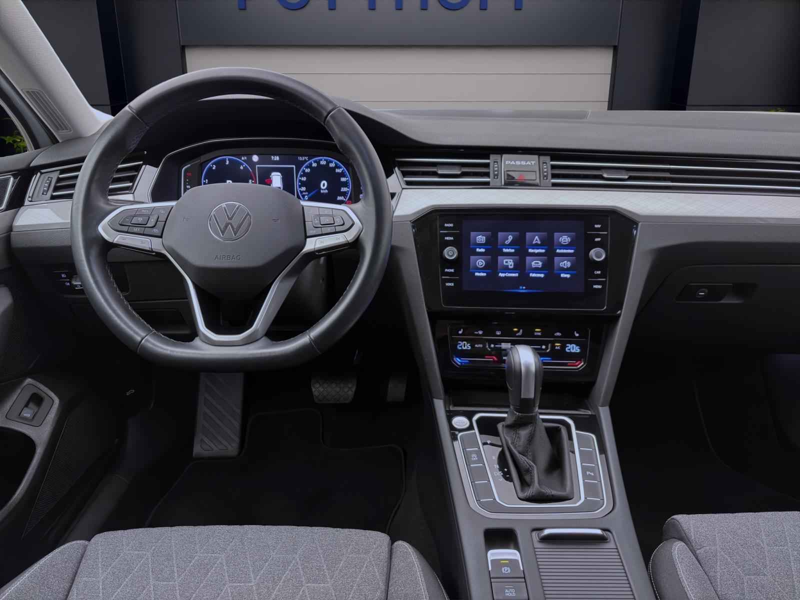 Bild 11: Volkswagen Passat Variant 2.0 TDI DSG BUSINESS NAVI PDC KAMERA SITZHZG