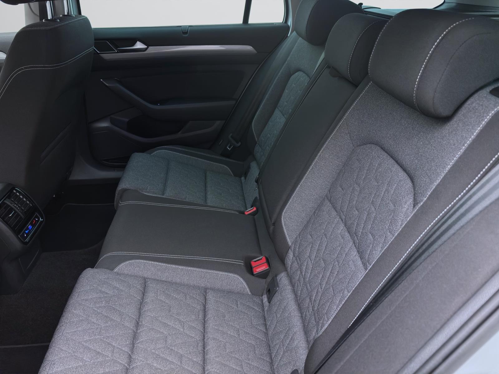 Bild 13: Volkswagen Passat Variant 2.0 TDI DSG BUSINESS AHK KAMERA PDC IQ.LIGHT