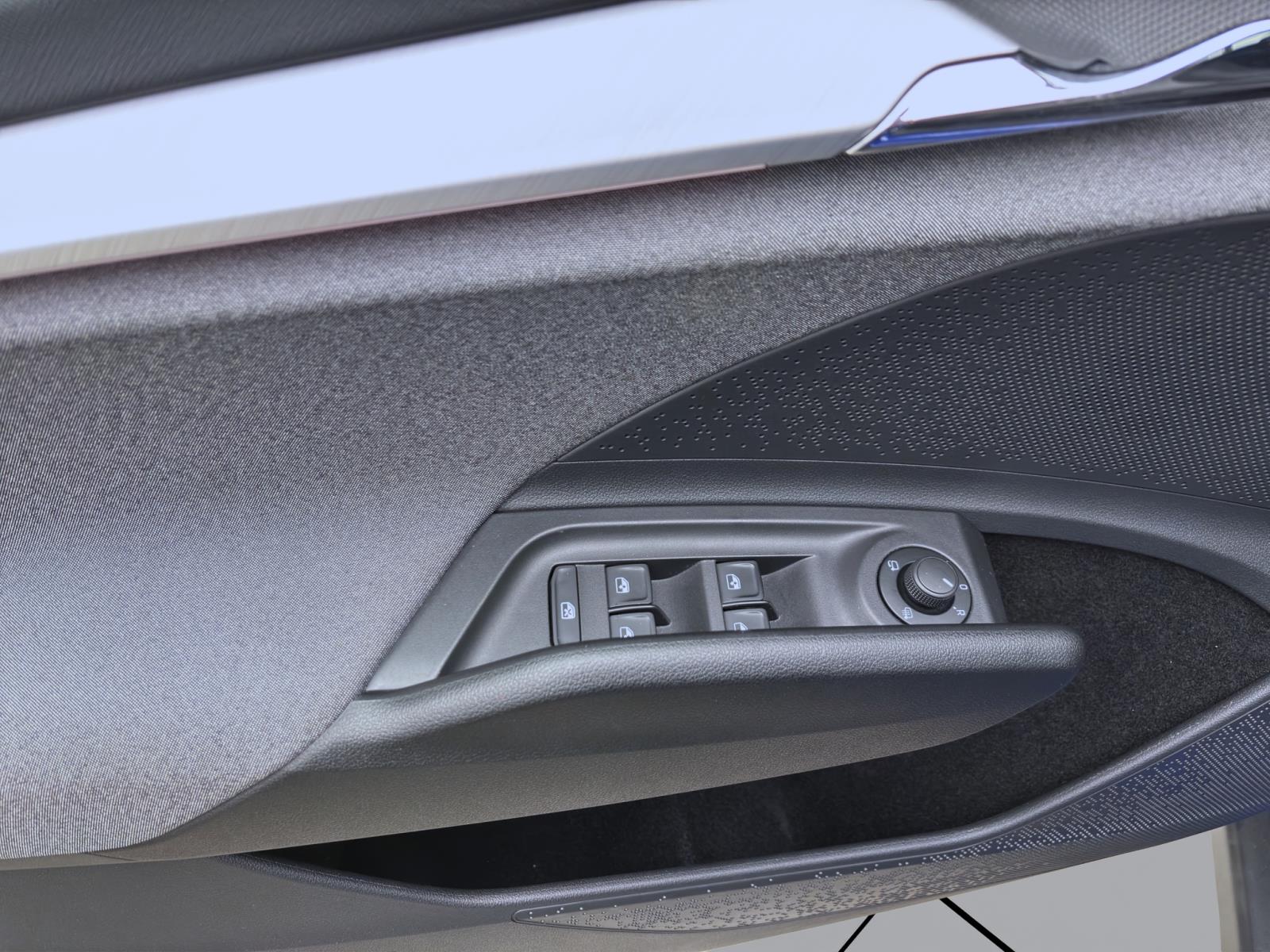 Bild 9: Skoda ENYAQ iV 50 LOFT NAVI PDC KLIMA LED DAB+