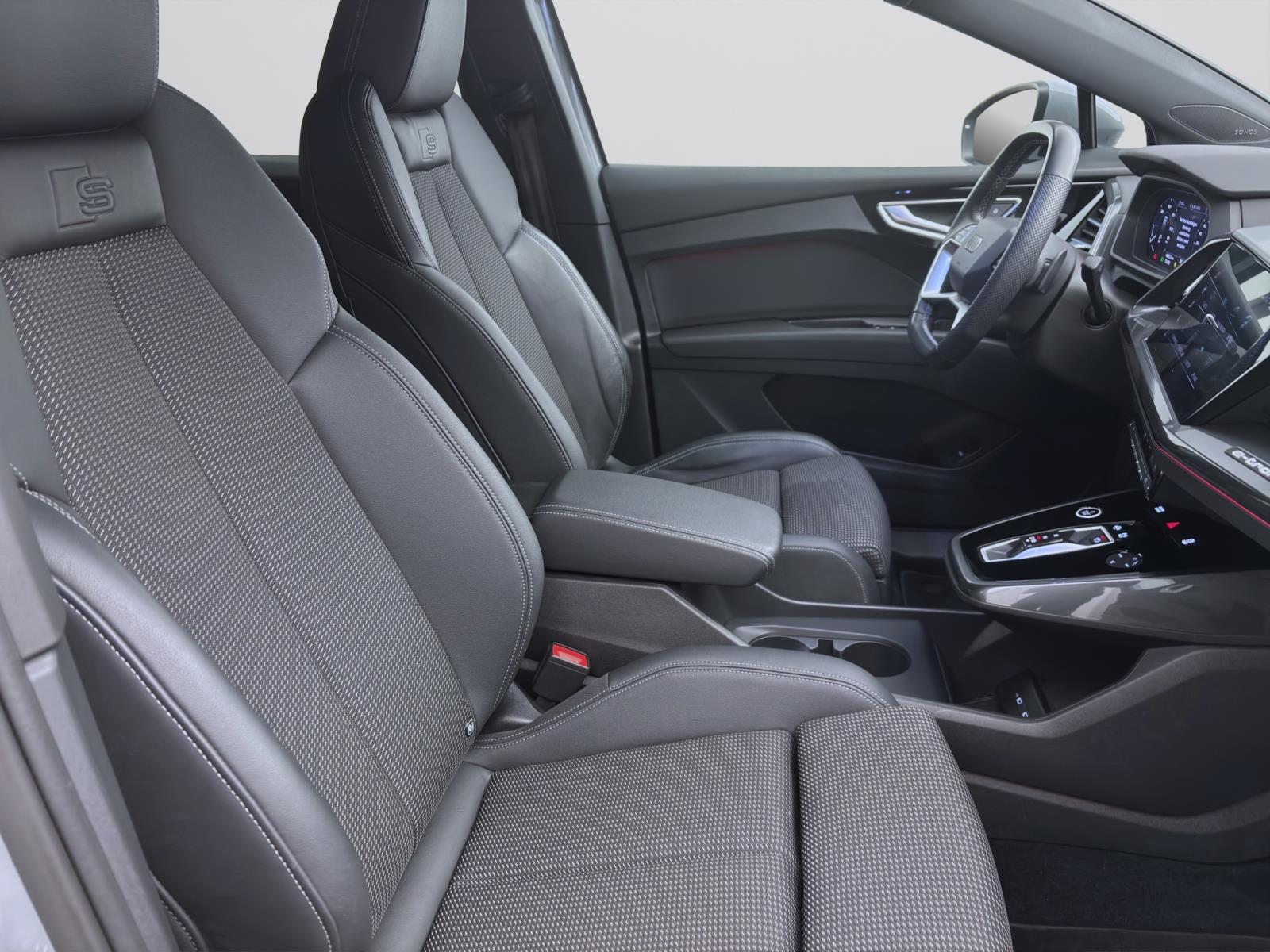 Bild 14: Audi Q4 e-tron Sportback 40 KAMERA PDC SITZHZG LM20